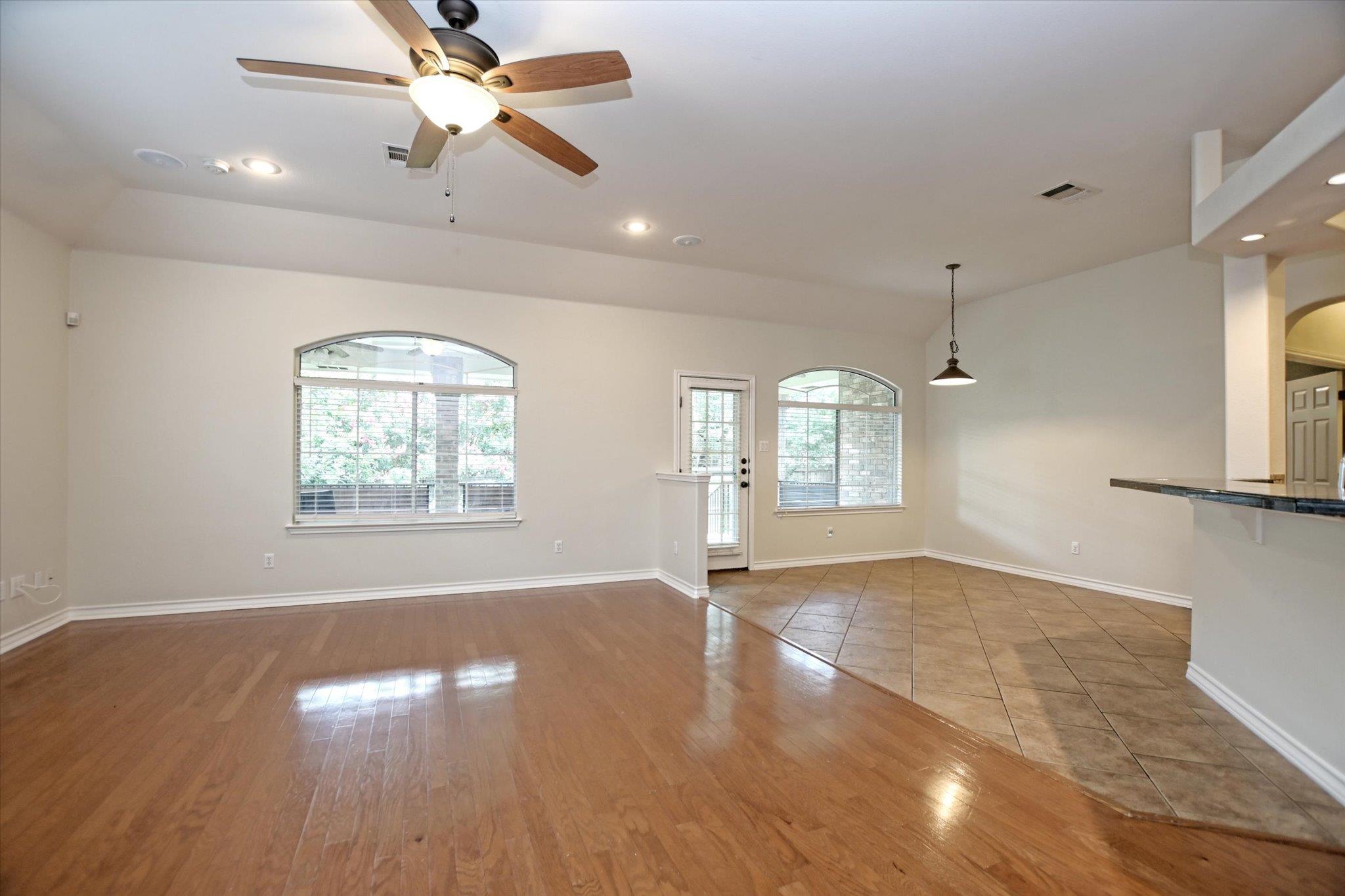 16612 Barrhead Cv Property Photo 16