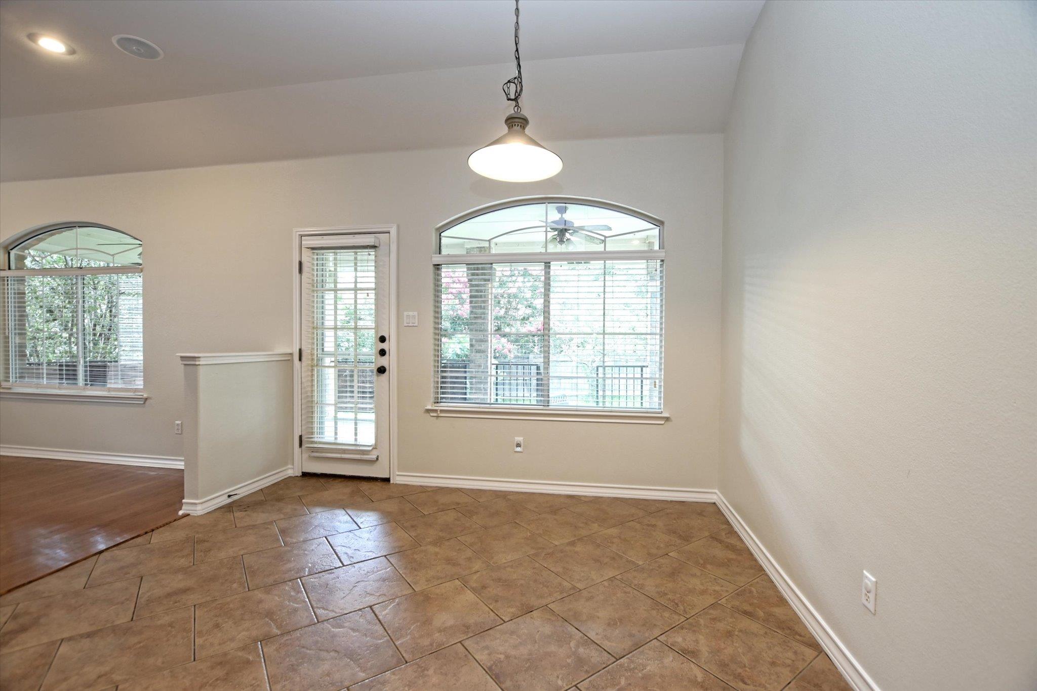 16612 Barrhead Cv Property Photo 21