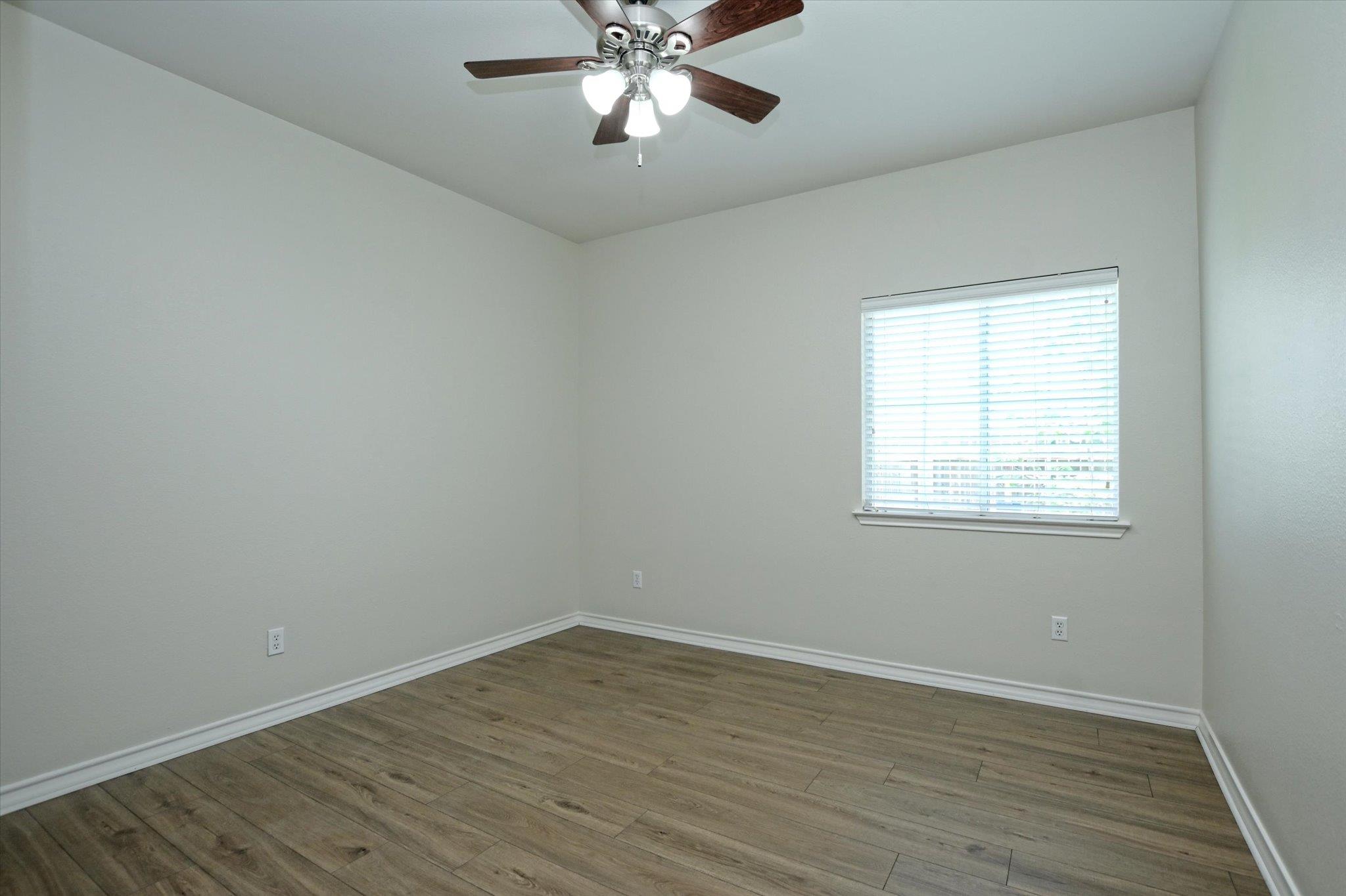 16612 Barrhead Cv Property Photo 27
