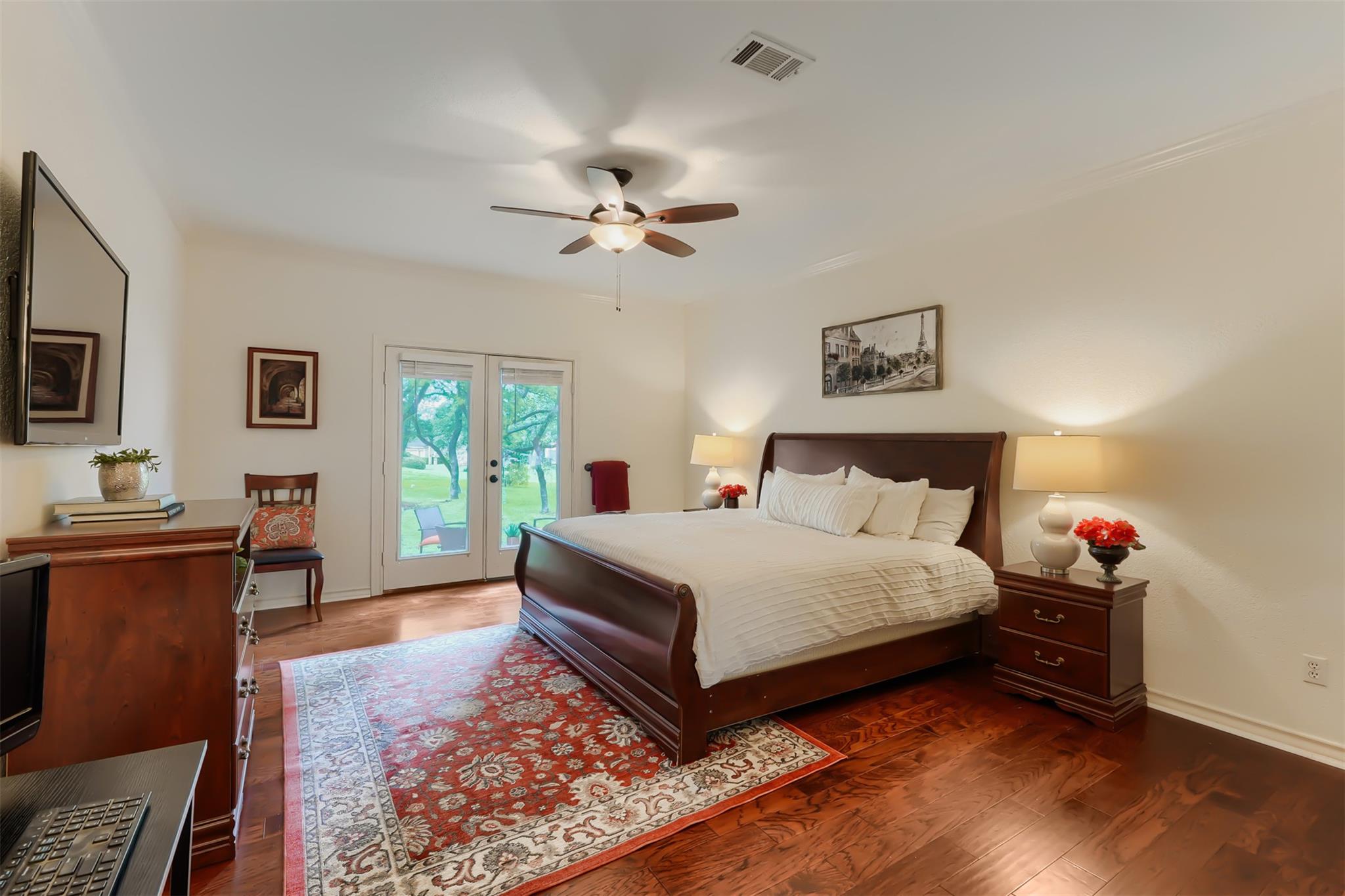 1918 Lakeway Blvd Property Photo 12