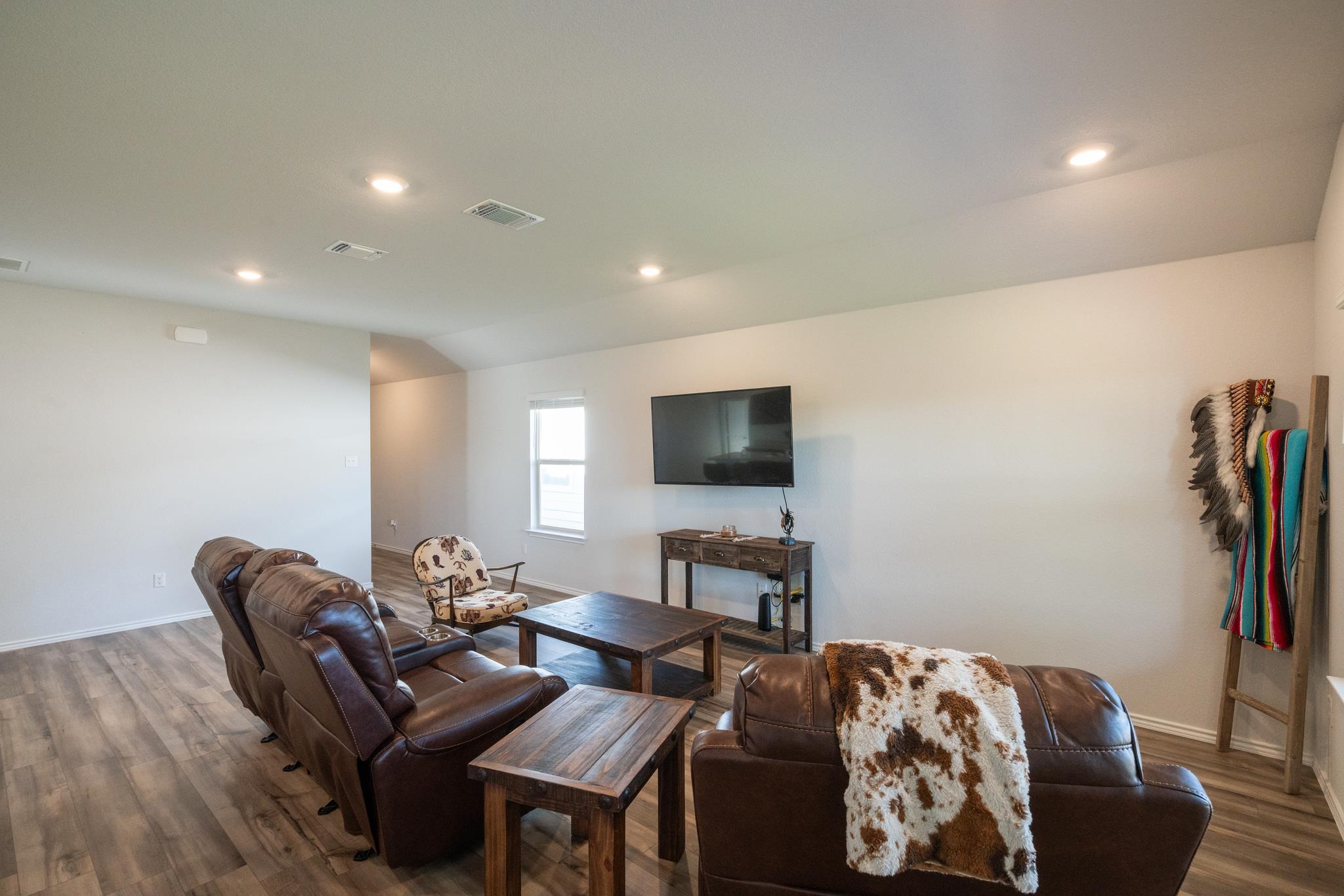 508 Wyatt Way Property Photo 4