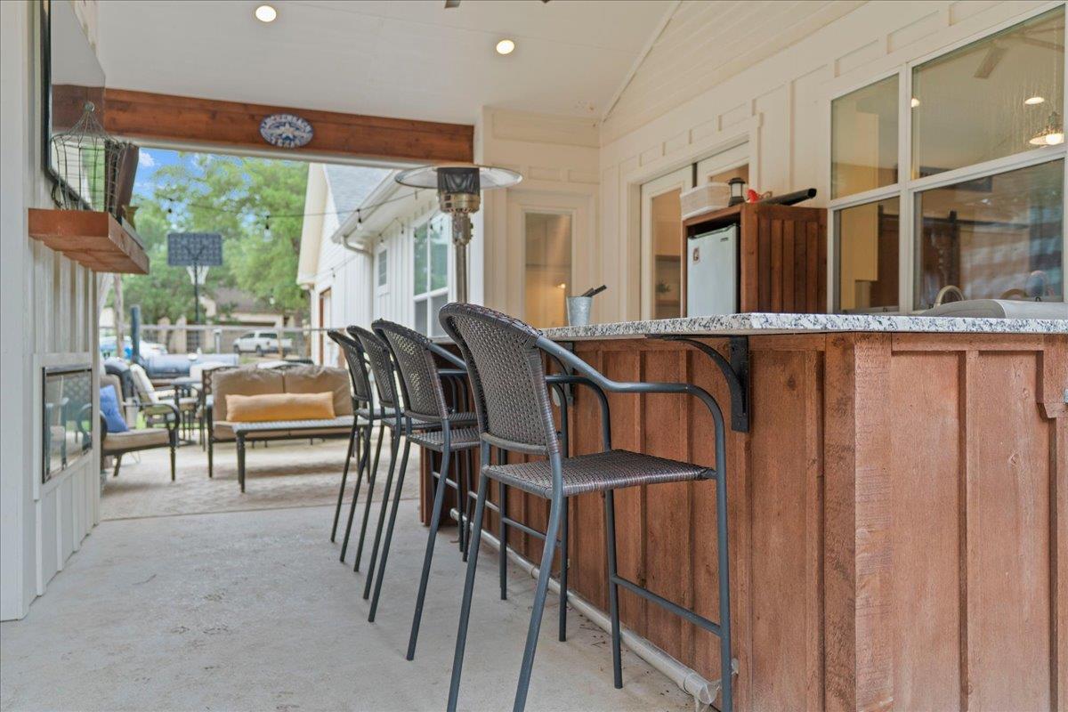 1 Agarita Cir Property Photo 2