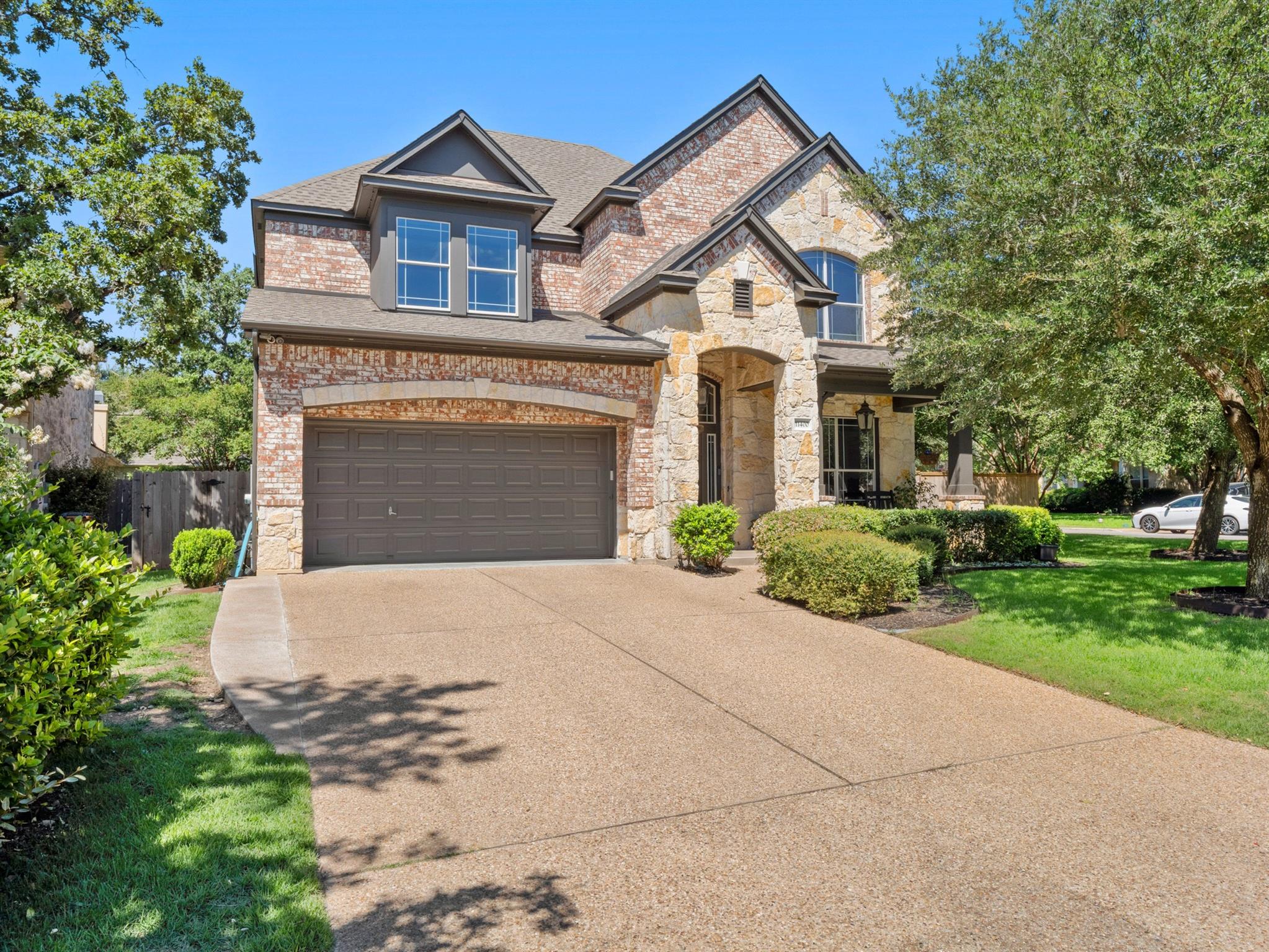 11400 Archstone Dr Property Photo 2