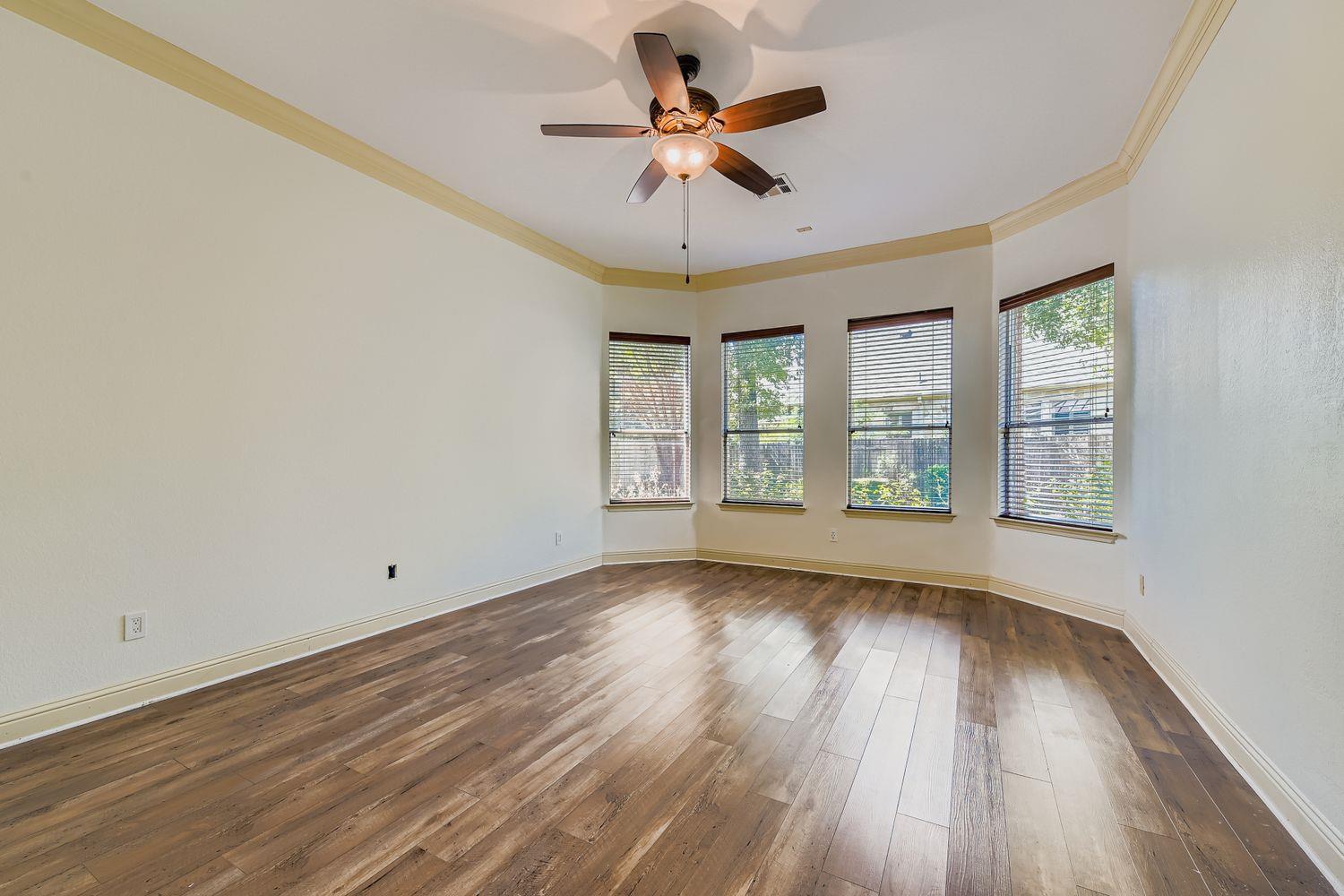 11400 Archstone Dr Property Photo 8