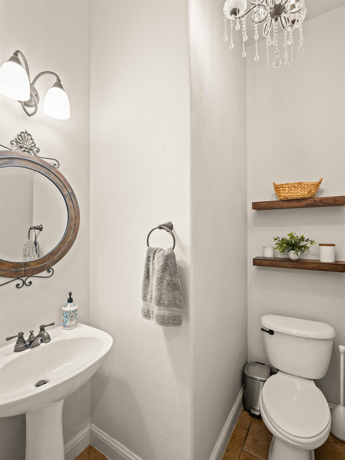 11400 Archstone Dr Property Photo 13