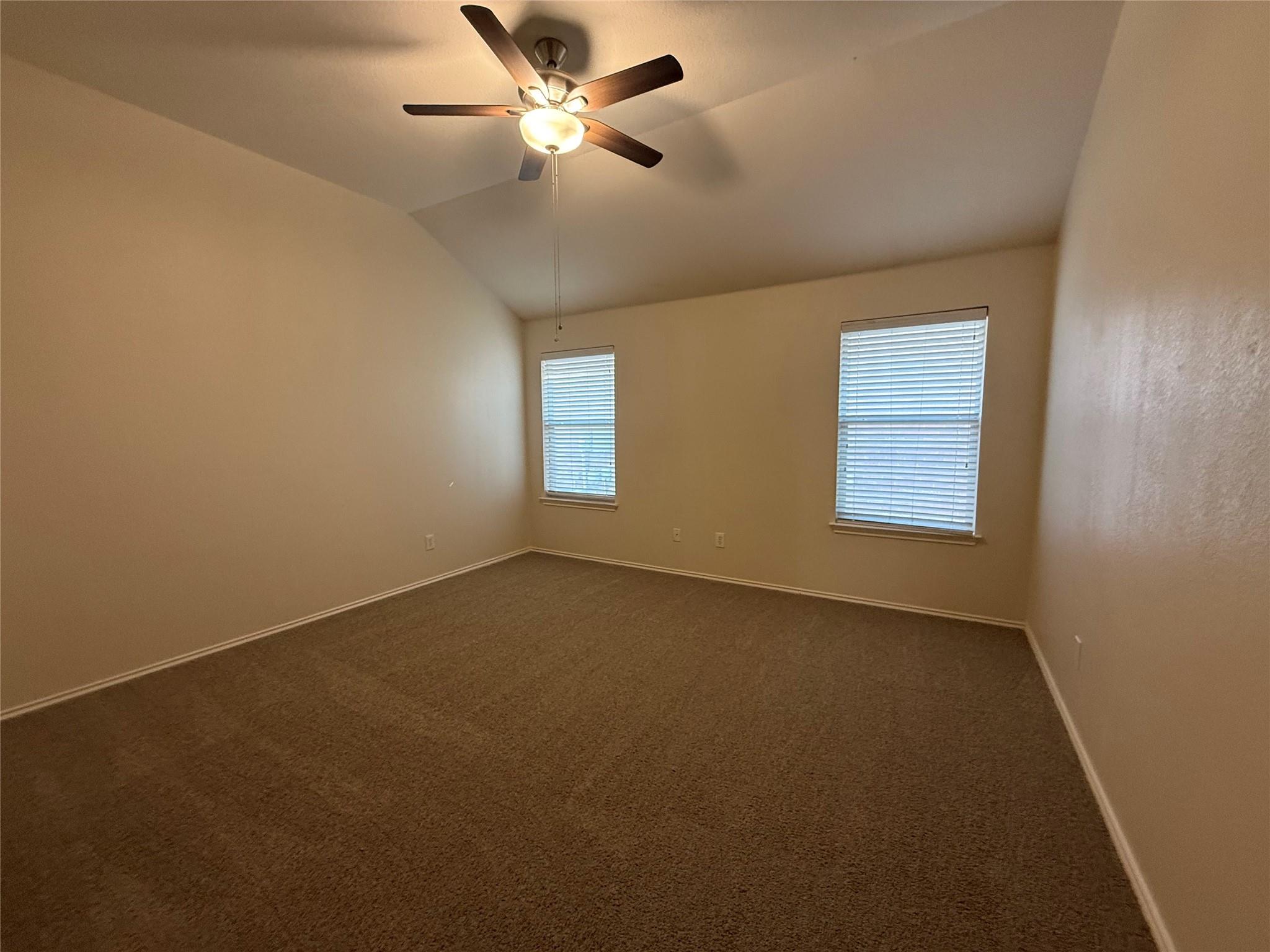 1413 Rainbow Parke Dr Property Photo 9