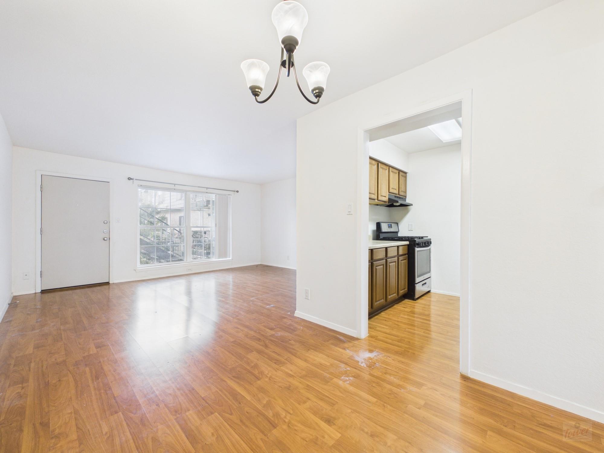 2425 Ashdale Dr #60 Property Photo 3