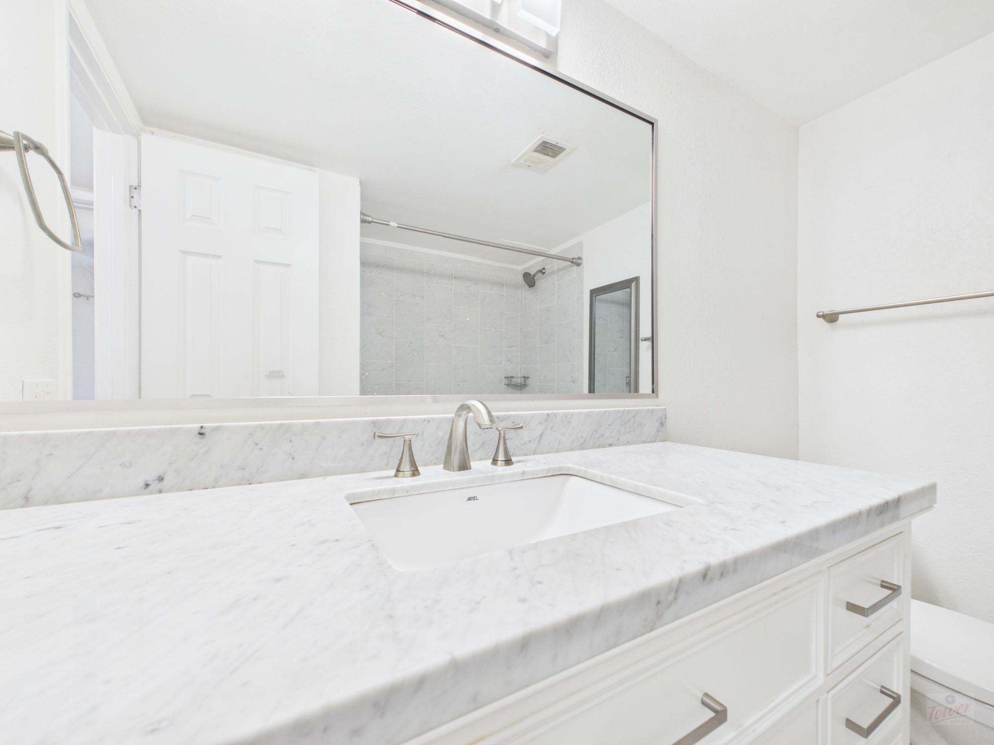 2425 Ashdale Dr #60 Property Photo 5