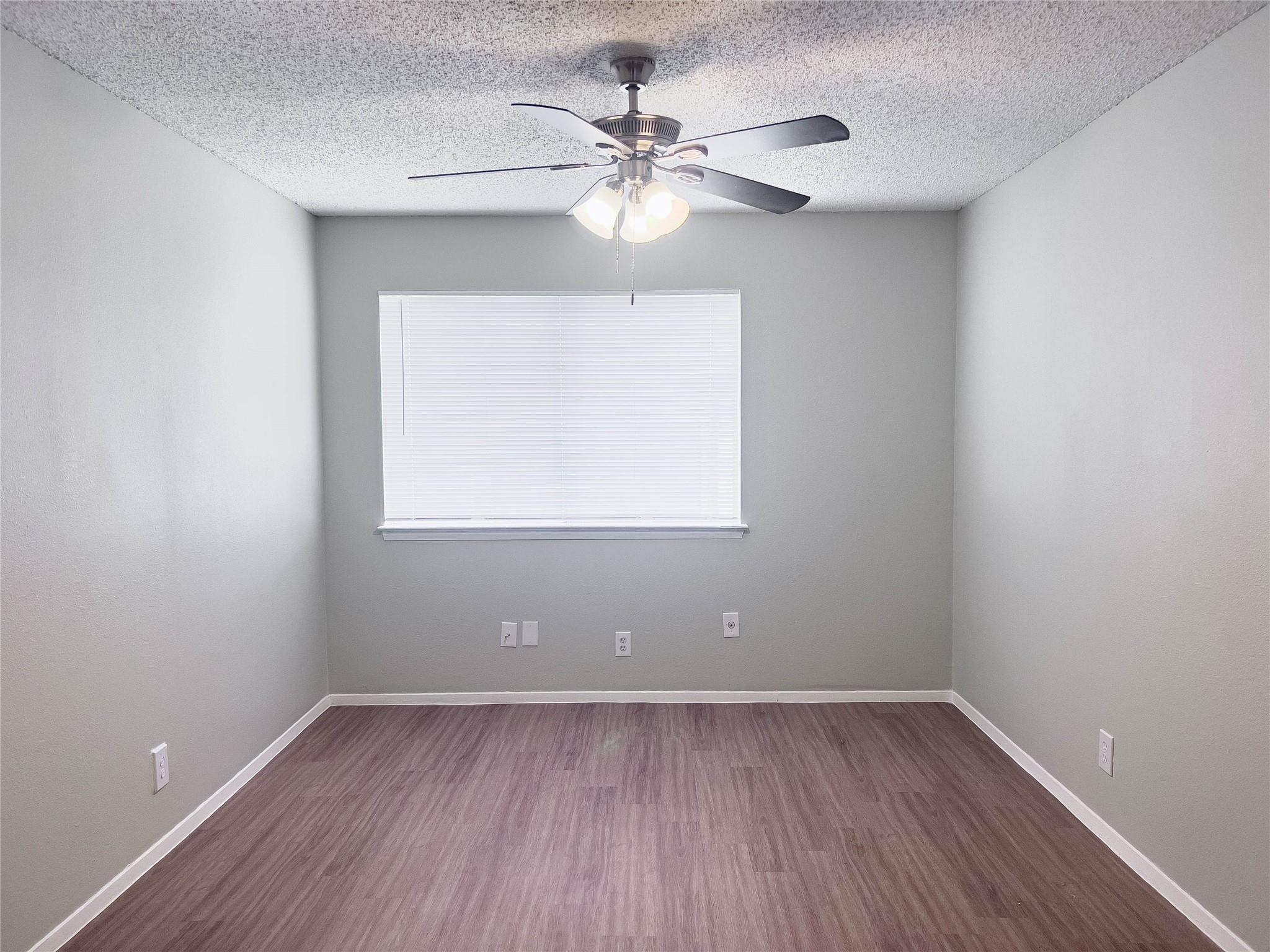8907 Parkfield Dr #101 Property Photo 10