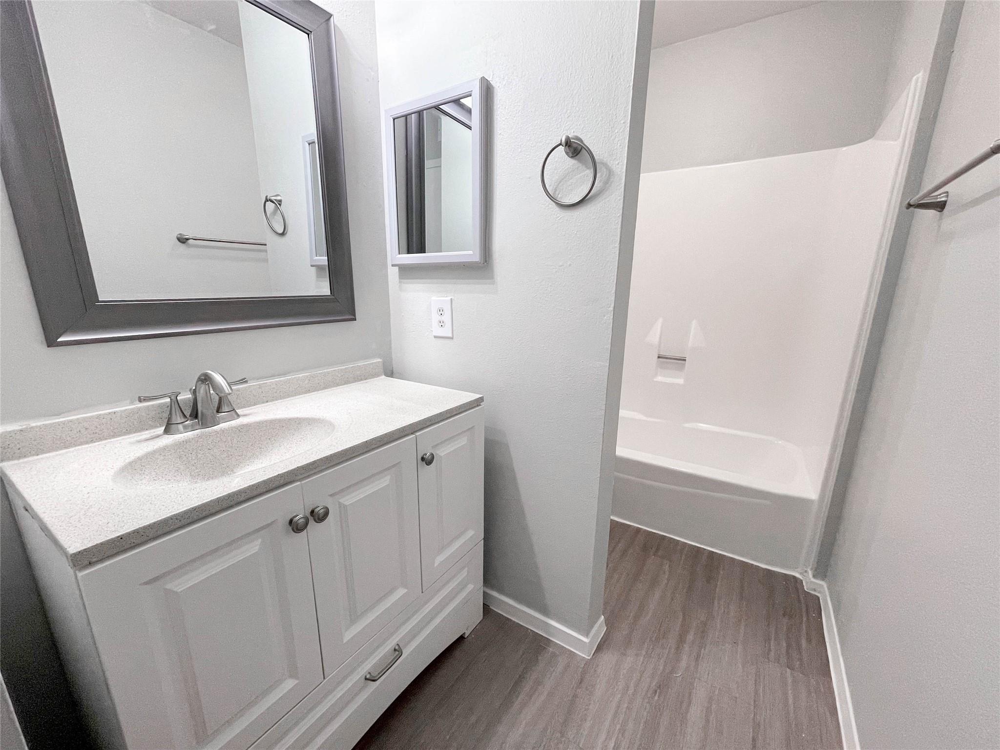 8907 Parkfield Dr #101 Property Photo 14