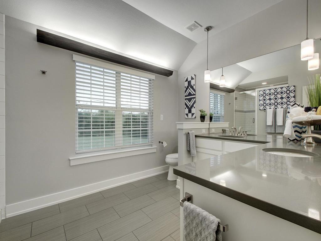 202 S College St #14 Property Photo 16