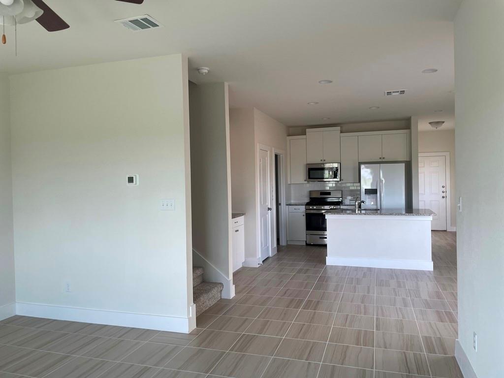 549 White Steppe Way Property Photo 4