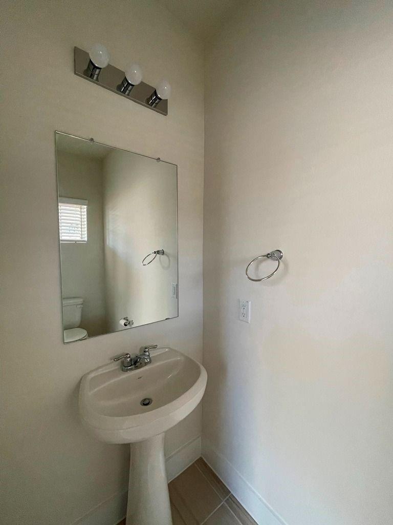549 White Steppe Way Property Photo 7