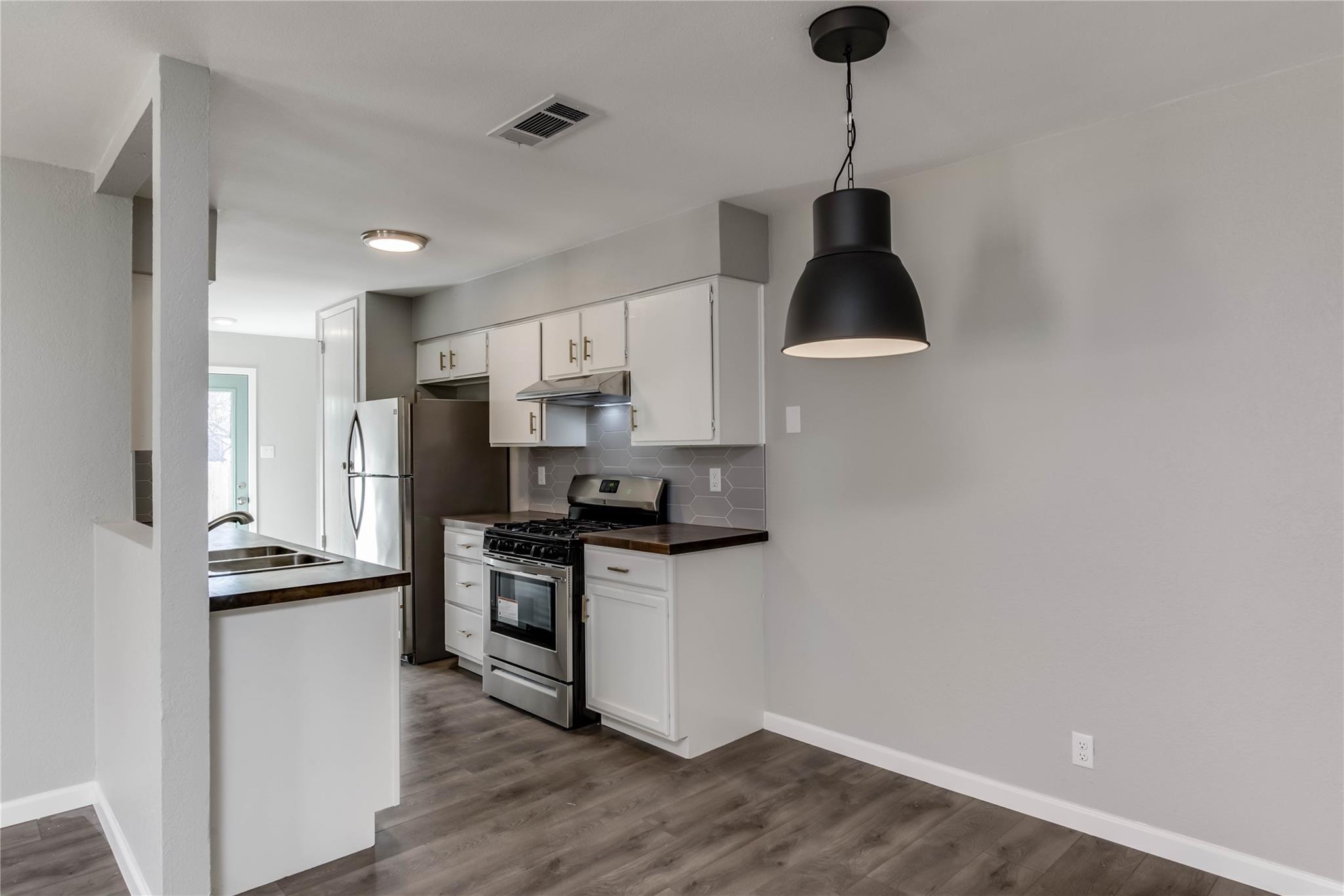 913 Chisholm Cv Property Photo 17