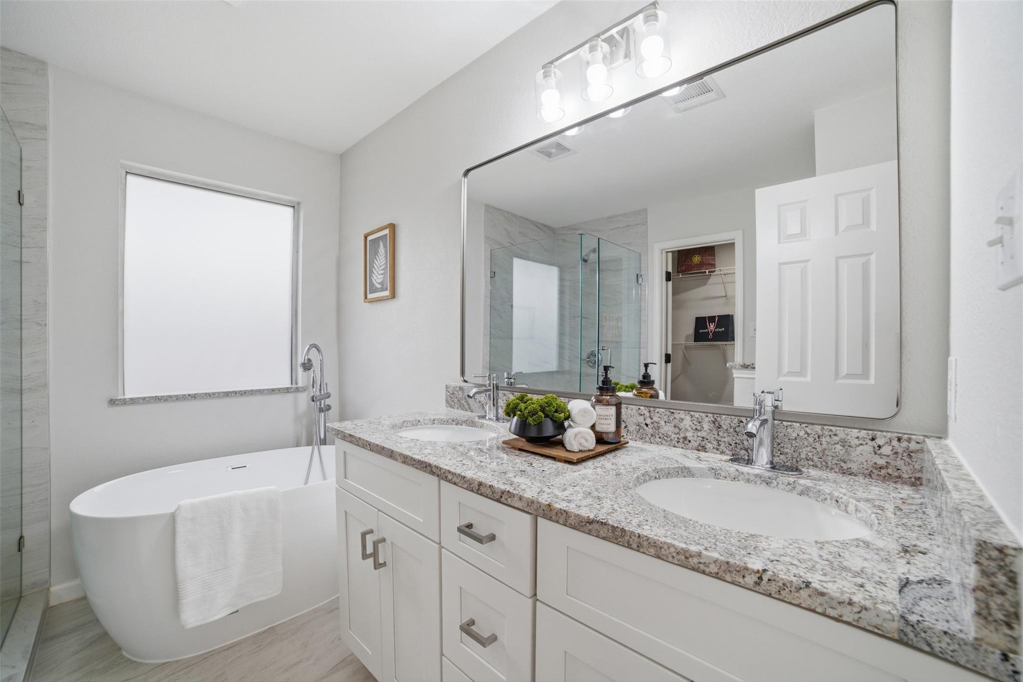 1606 Rossport Bnd #a Property Photo 16