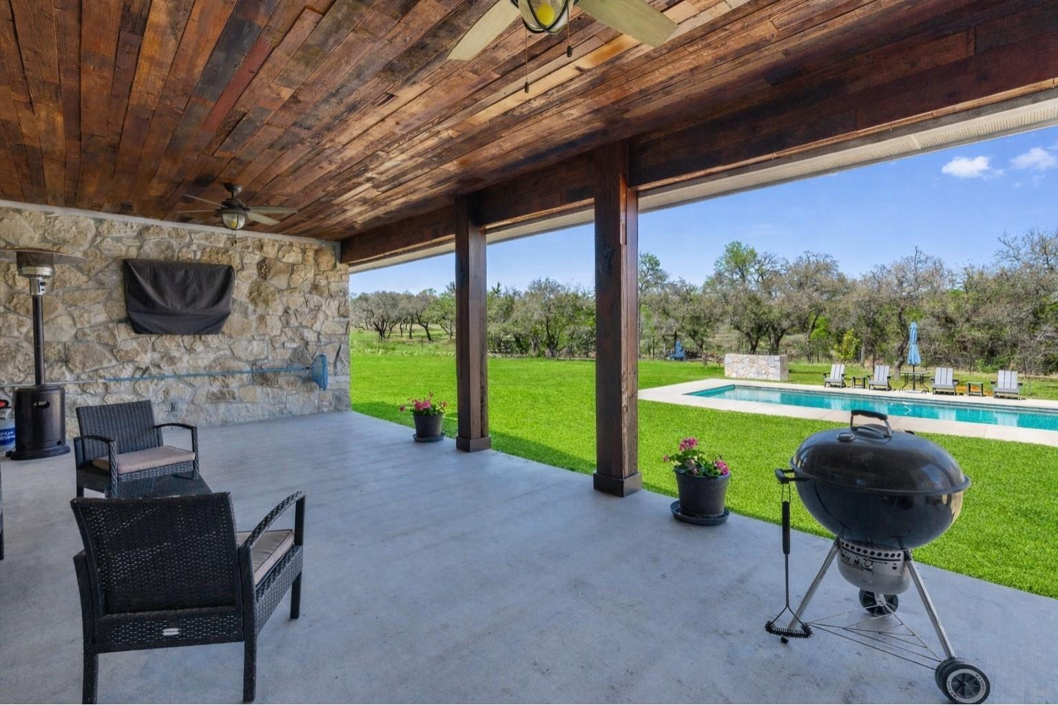 835 Sunny Slope Rd Property Photo 1