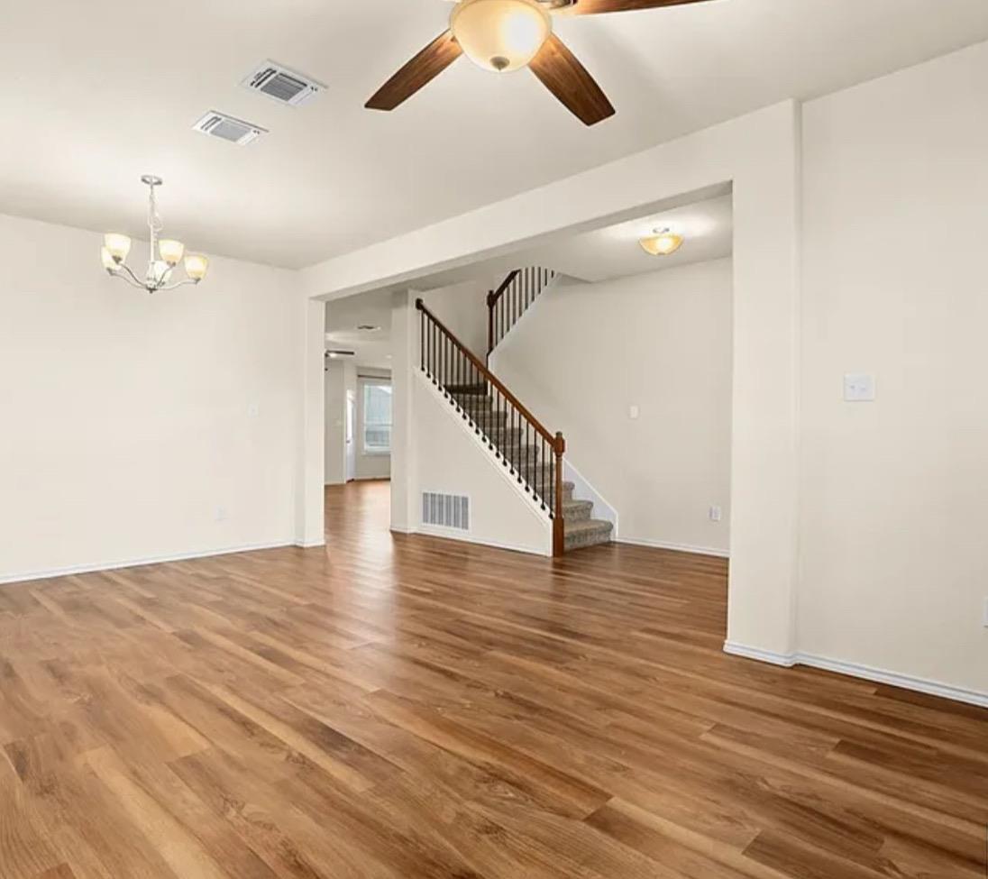 5561 Perdita Dr Property Photo 4