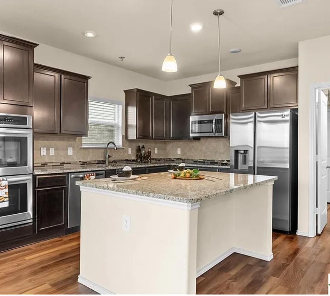 5561 Perdita Dr Property Photo 7