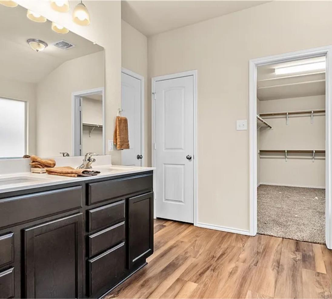 5561 Perdita Dr Property Photo 19