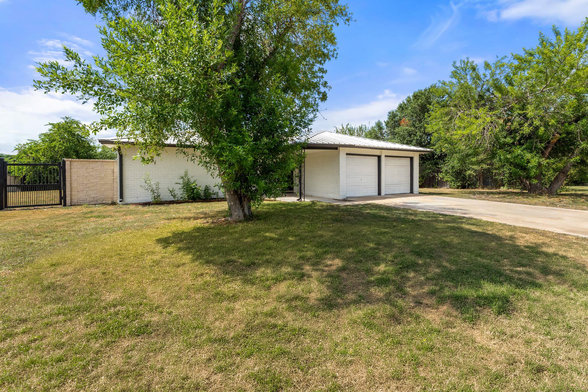 1500 Wildflower Dr Property Photo 25