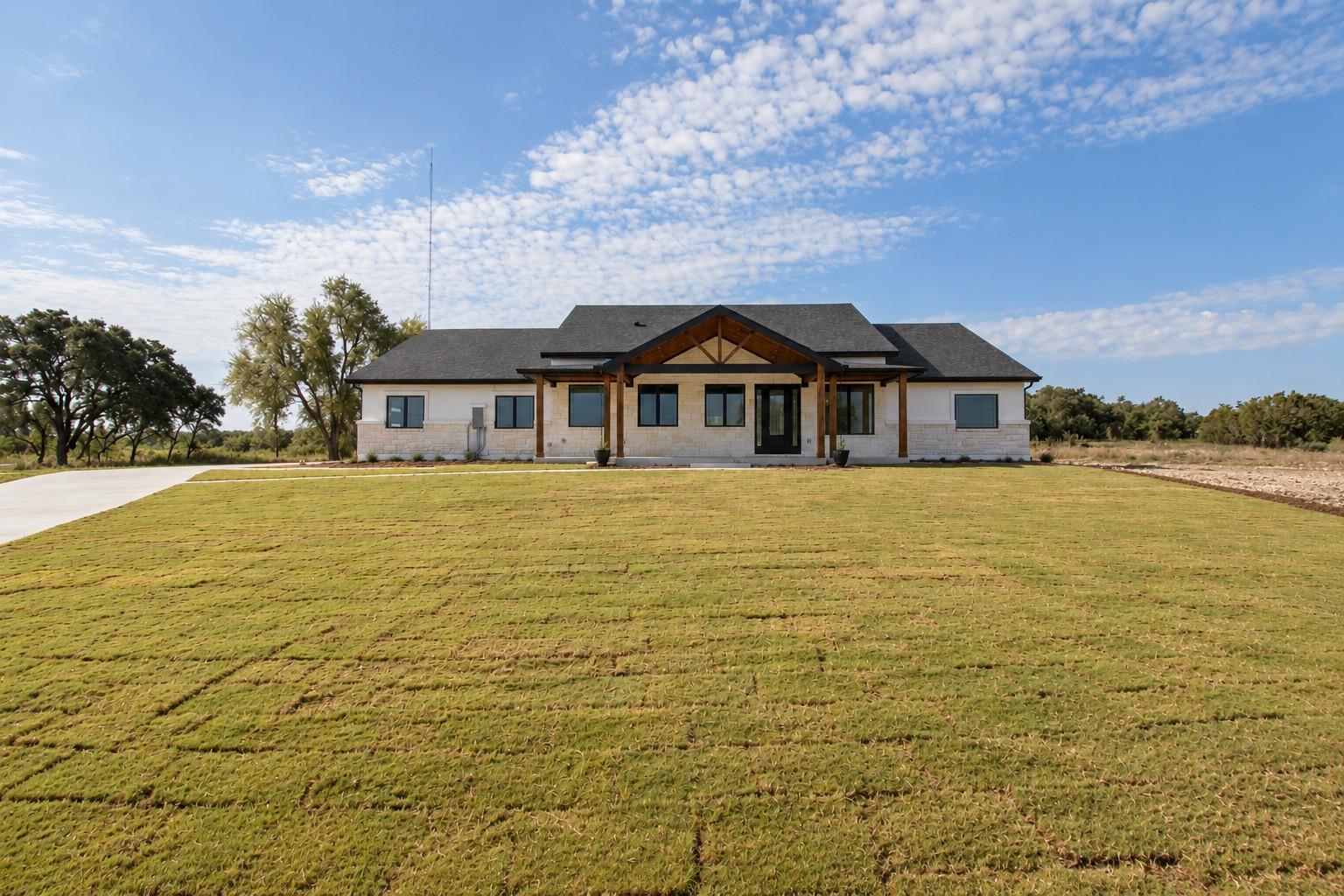 301 Serenity Dr