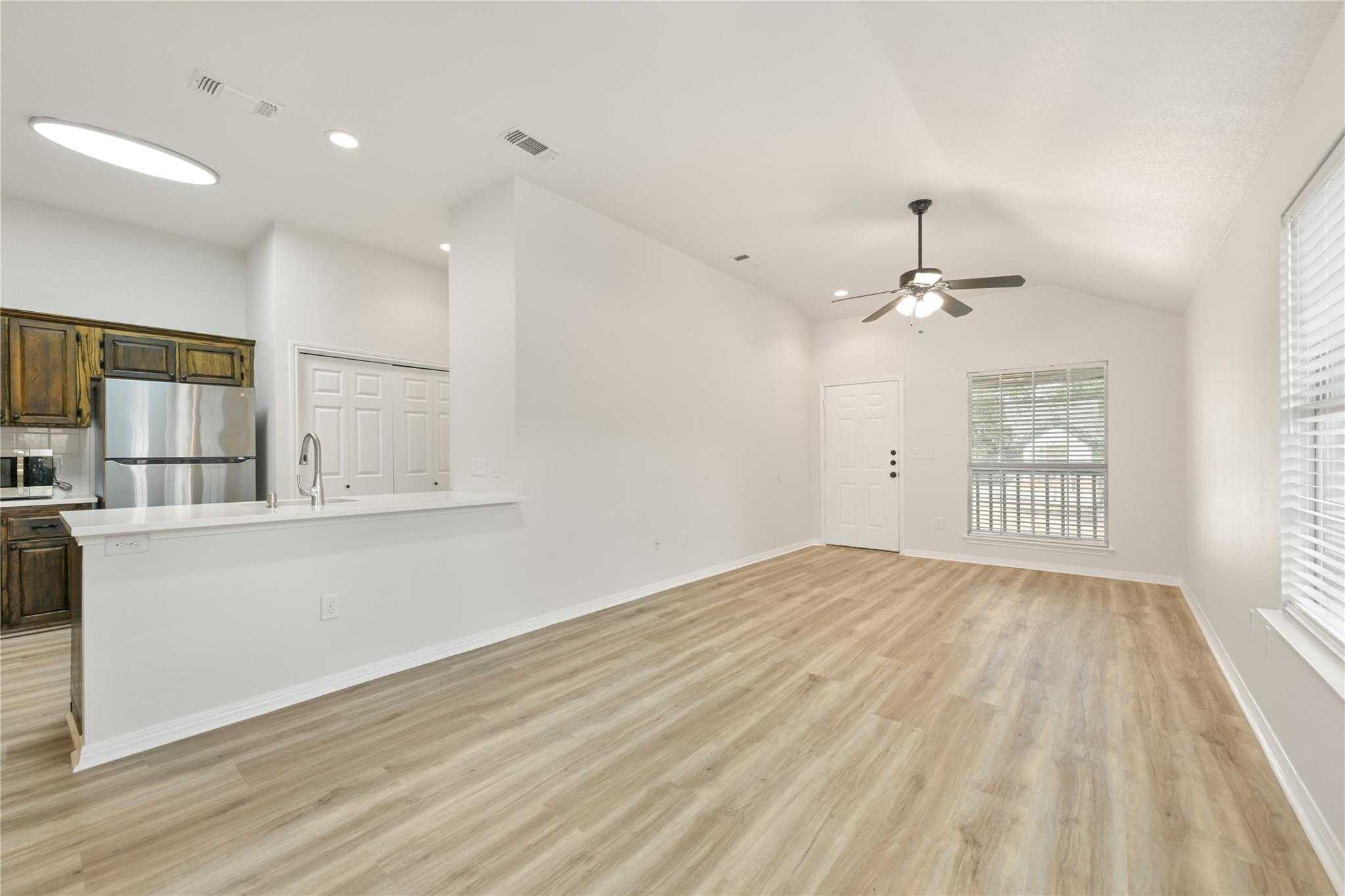 3407 Blumie St #a Property Photo 7