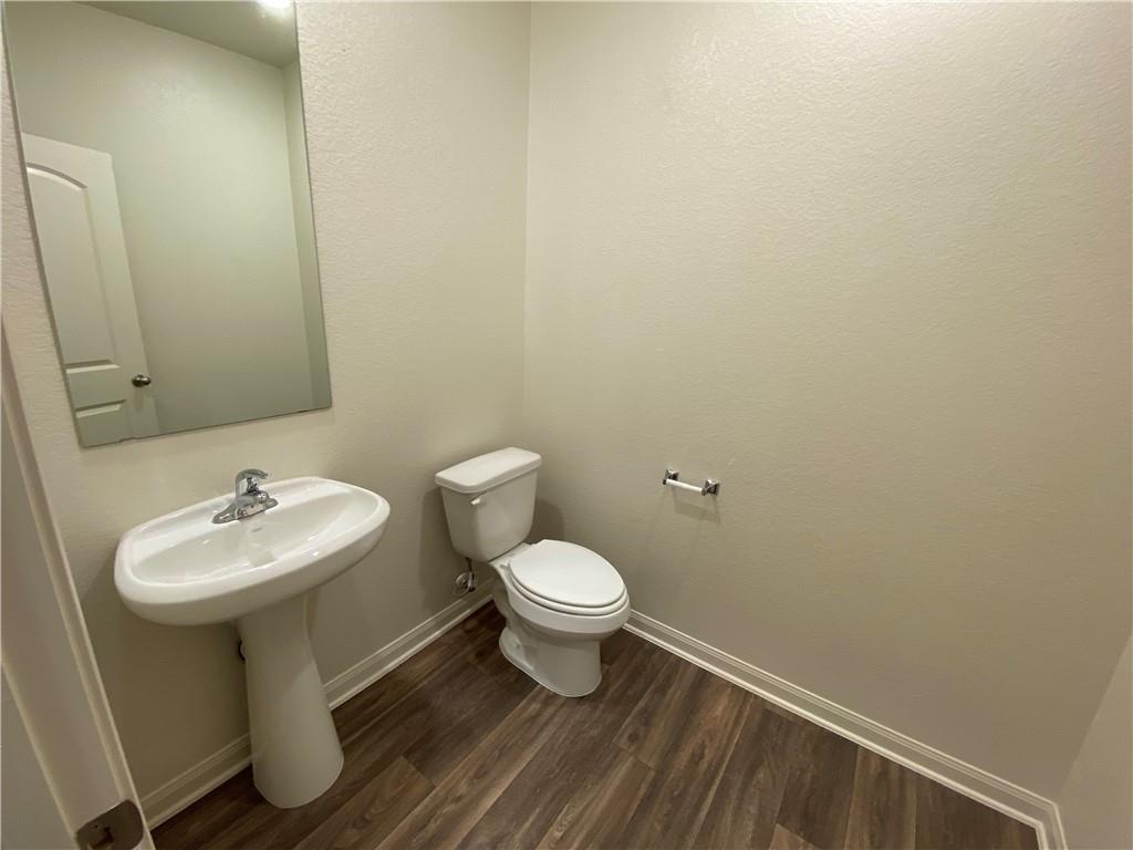 105 Brunswick Ln Property Photo 10