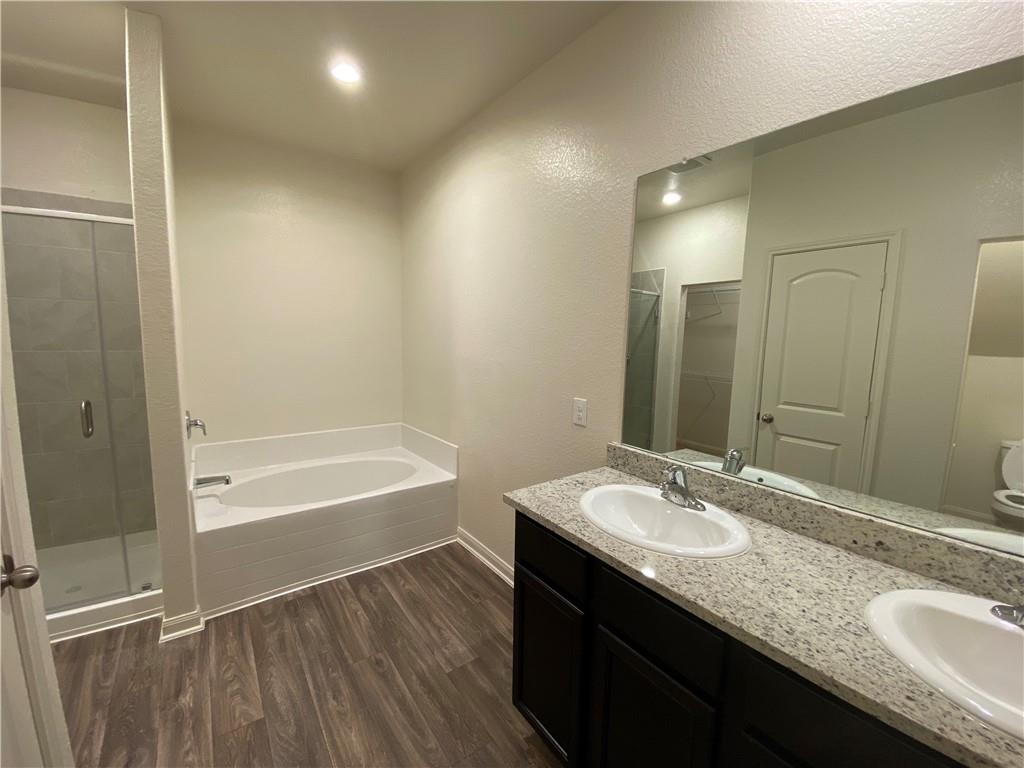 105 Brunswick Ln Property Photo 14