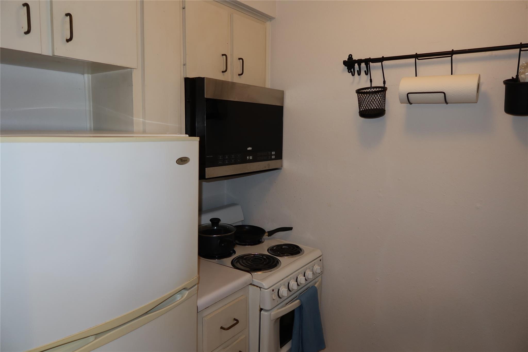 3400 Speedway St #104 Property Photo 11