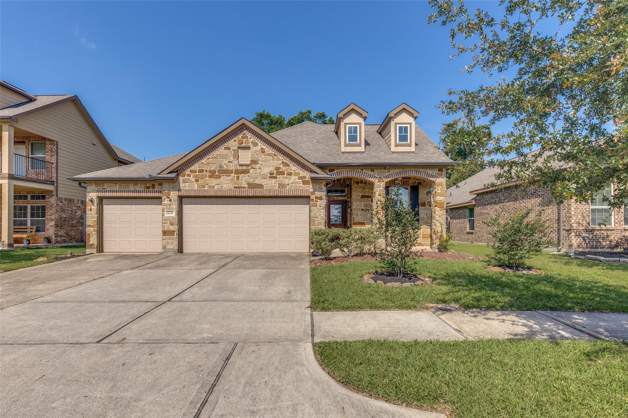 6531 Hunters Creek Ln