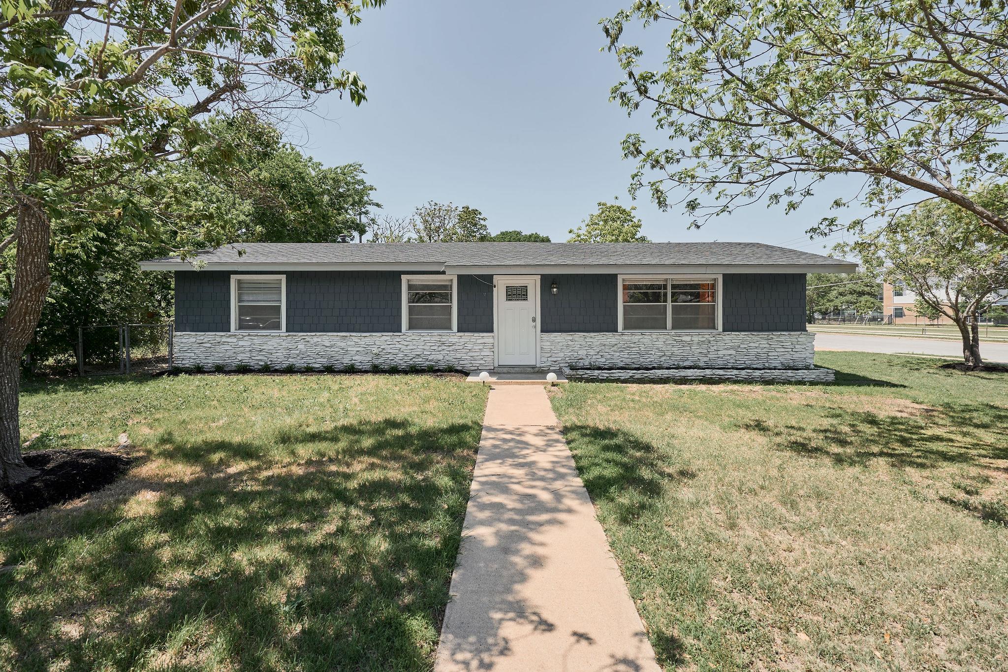 7706 Delafield Ln Property Photo 1