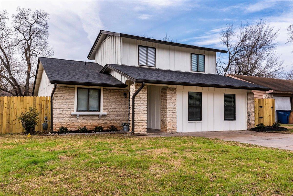 6201 Parliament Dr Property Photo 1