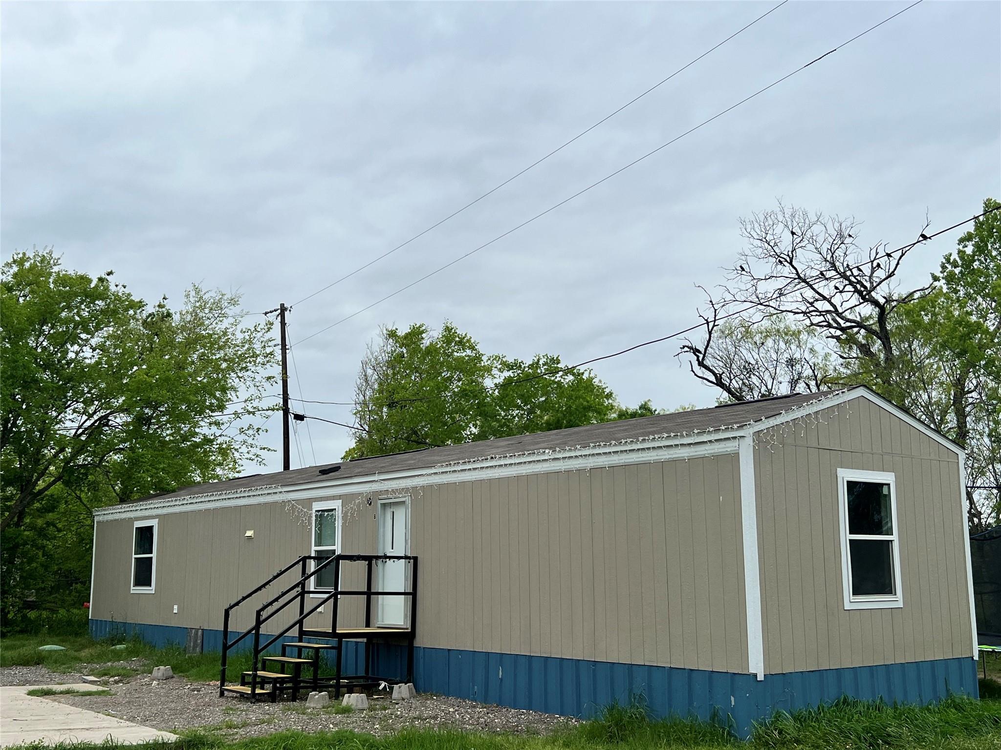 133 Old Bastrop Rd #e Property Photo 5