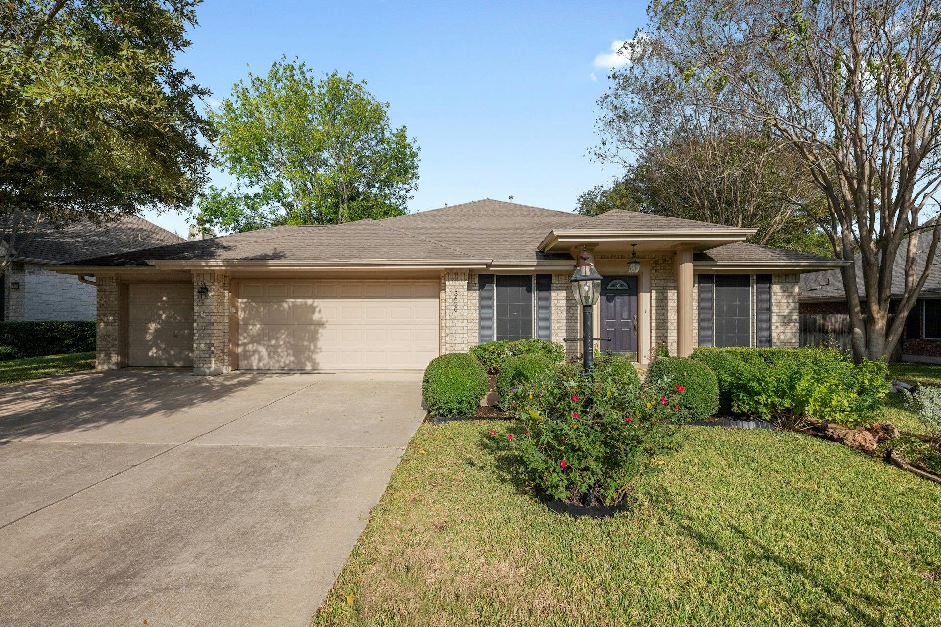 3620 Aspen Creek Pkwy Property Photo 1