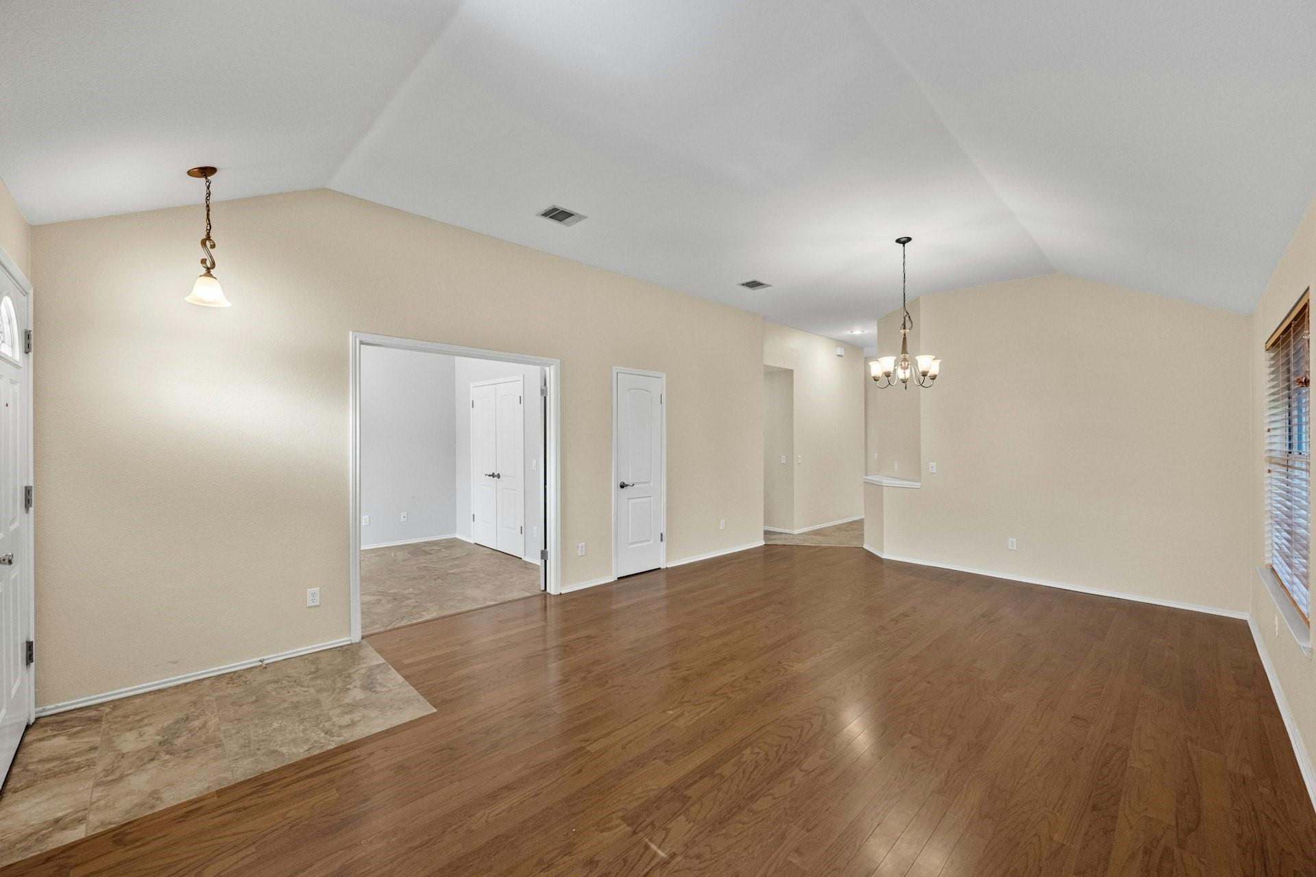 3620 Aspen Creek Pkwy Property Photo 7