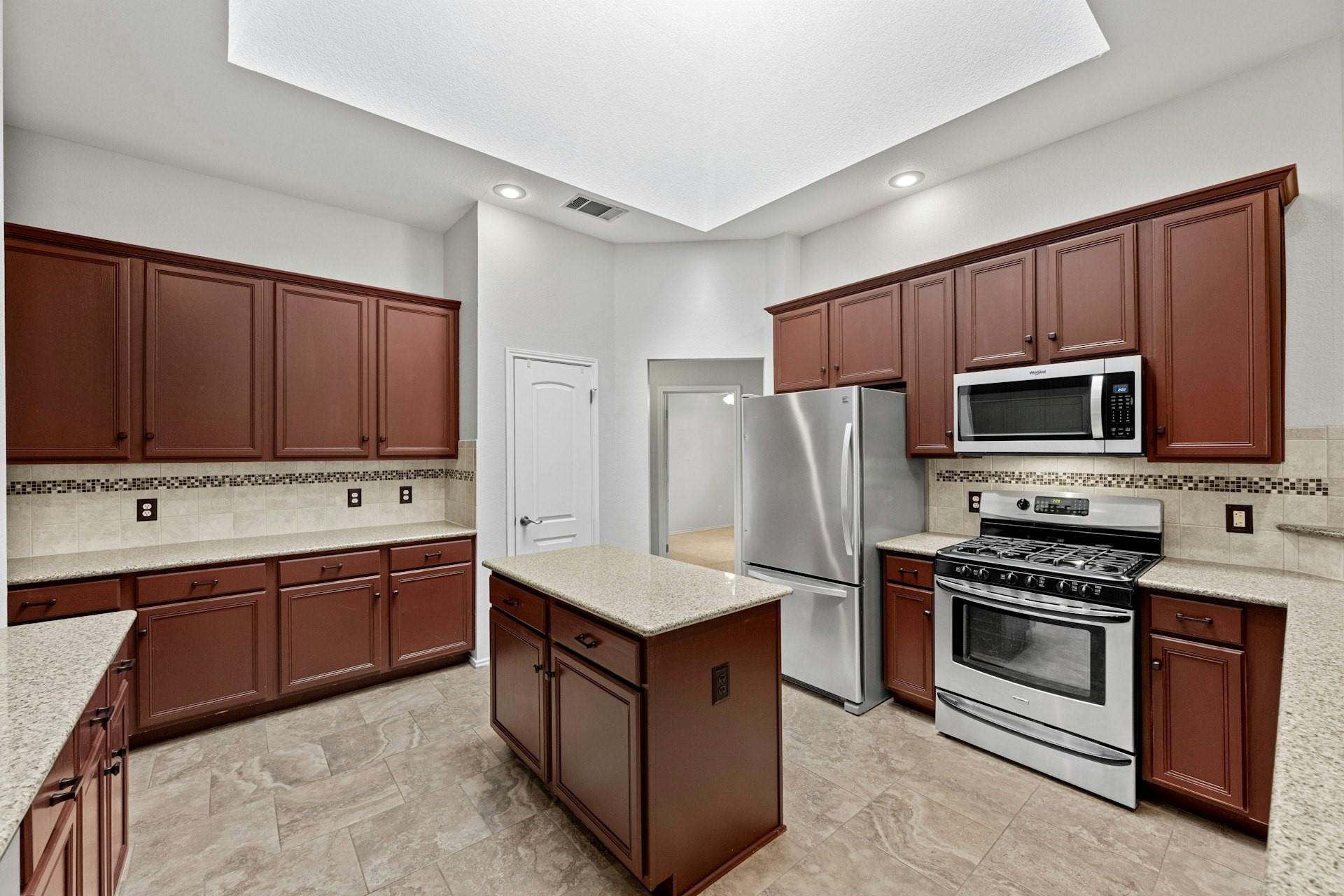 3620 Aspen Creek Pkwy Property Photo 9