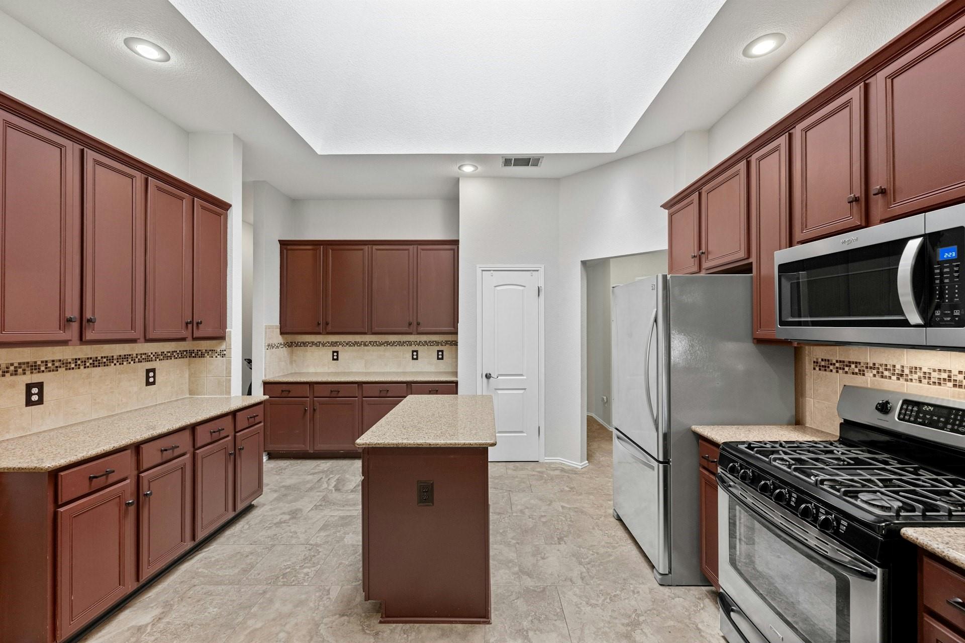 3620 Aspen Creek Pkwy Property Photo 11