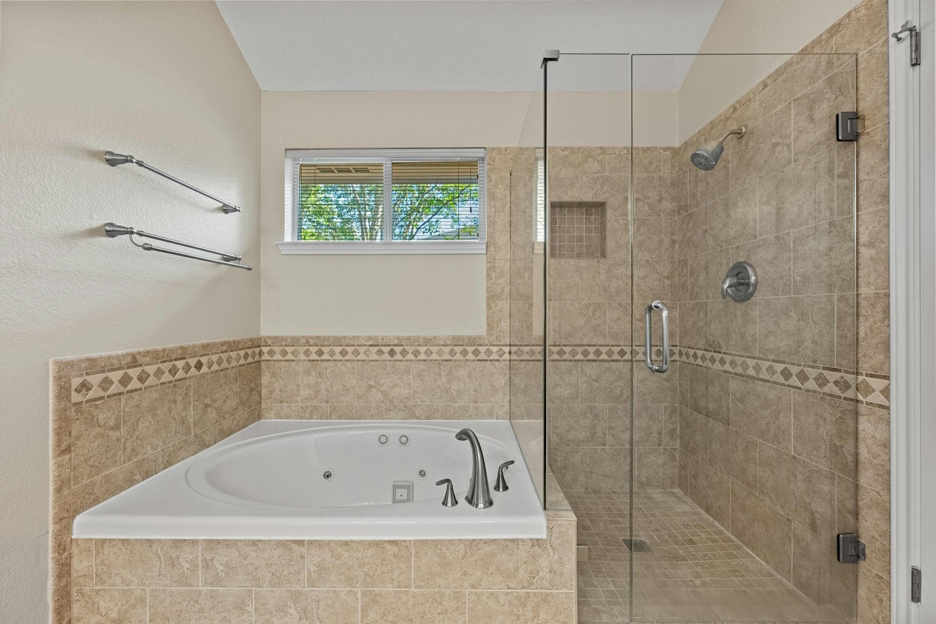 3620 Aspen Creek Pkwy Property Photo 17