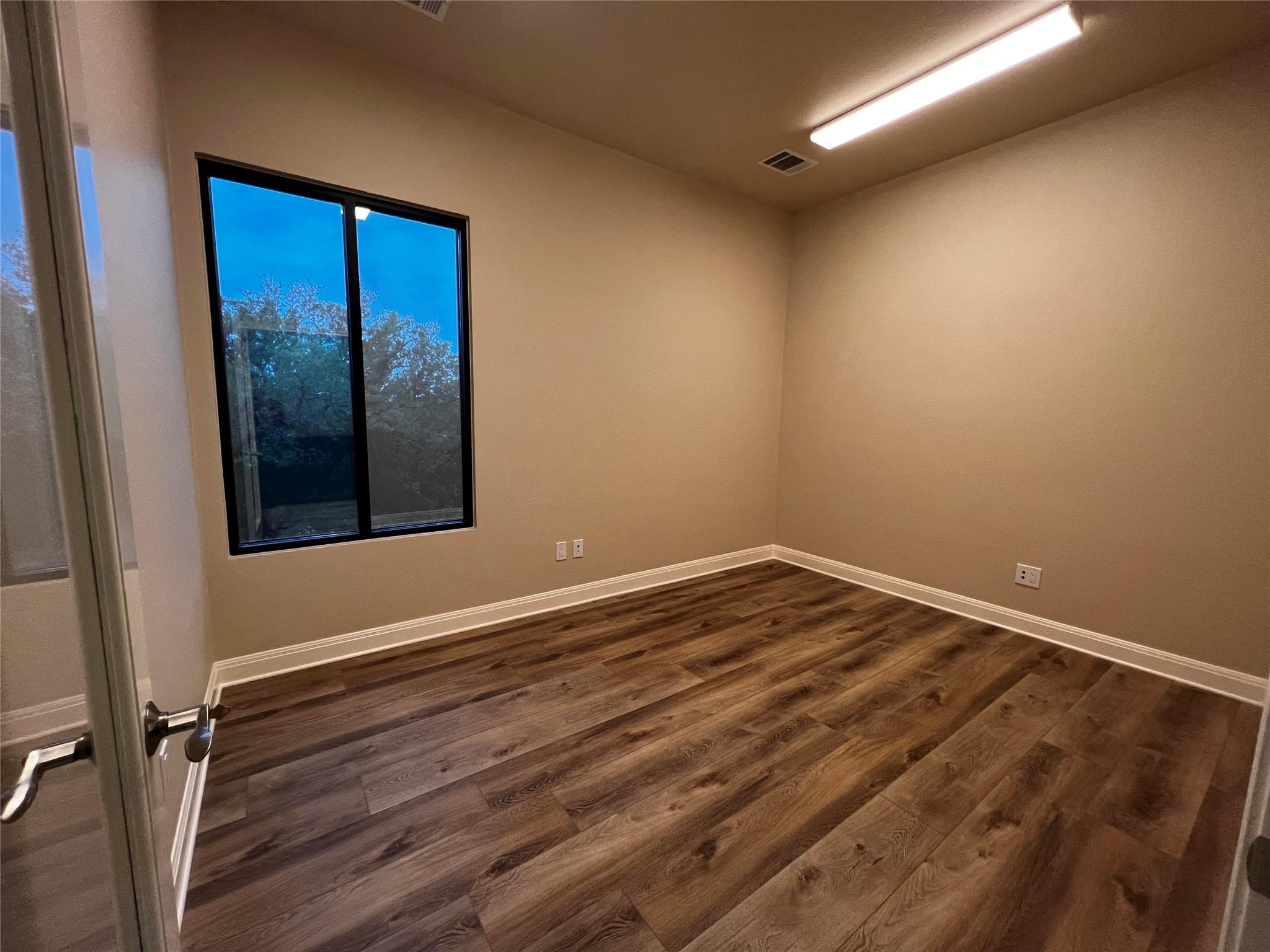 6400 Lohman Ford Rd #2d Property Photo 2