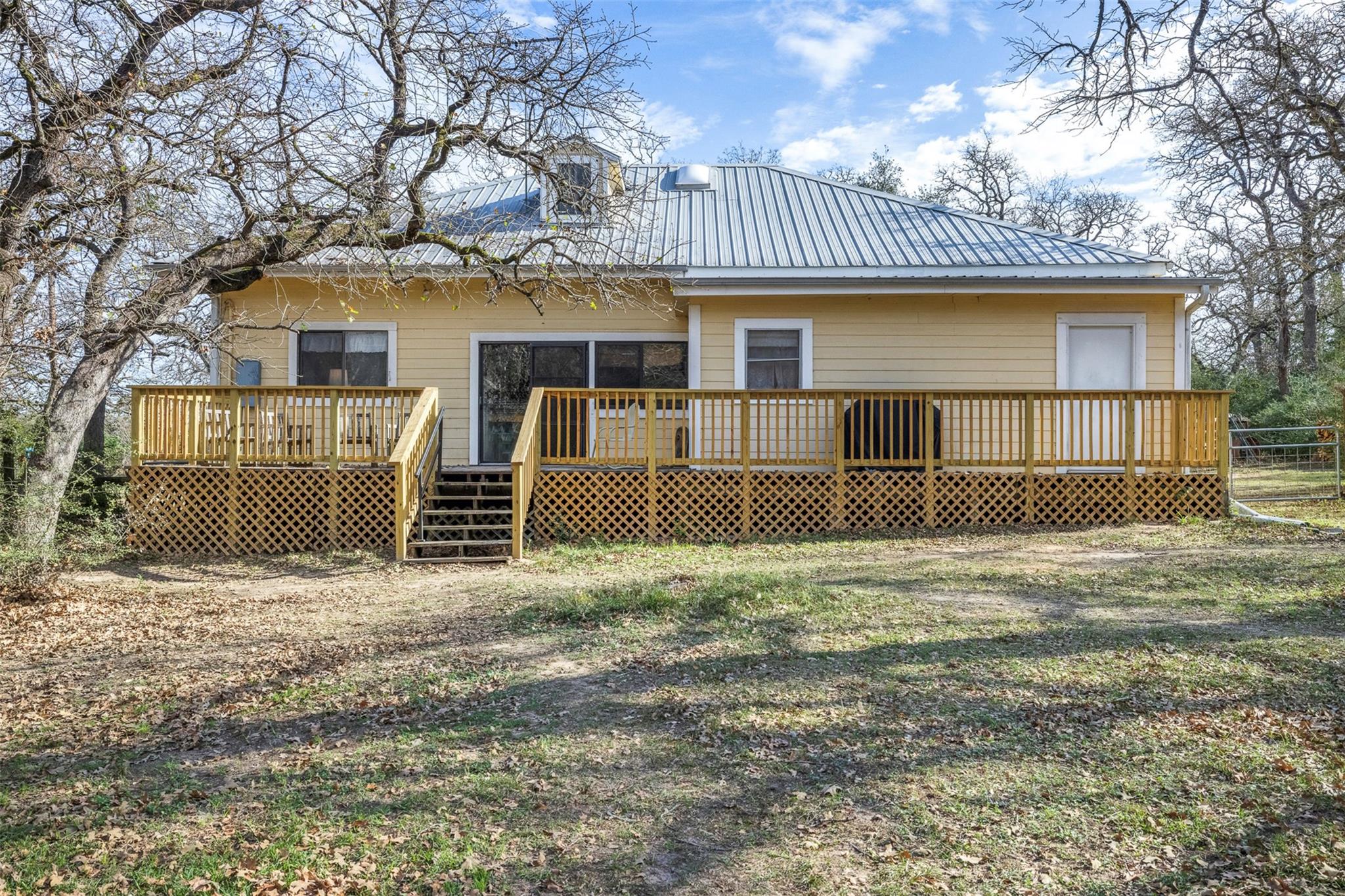 1139 Private Road 7009 Rd Property Photo 18