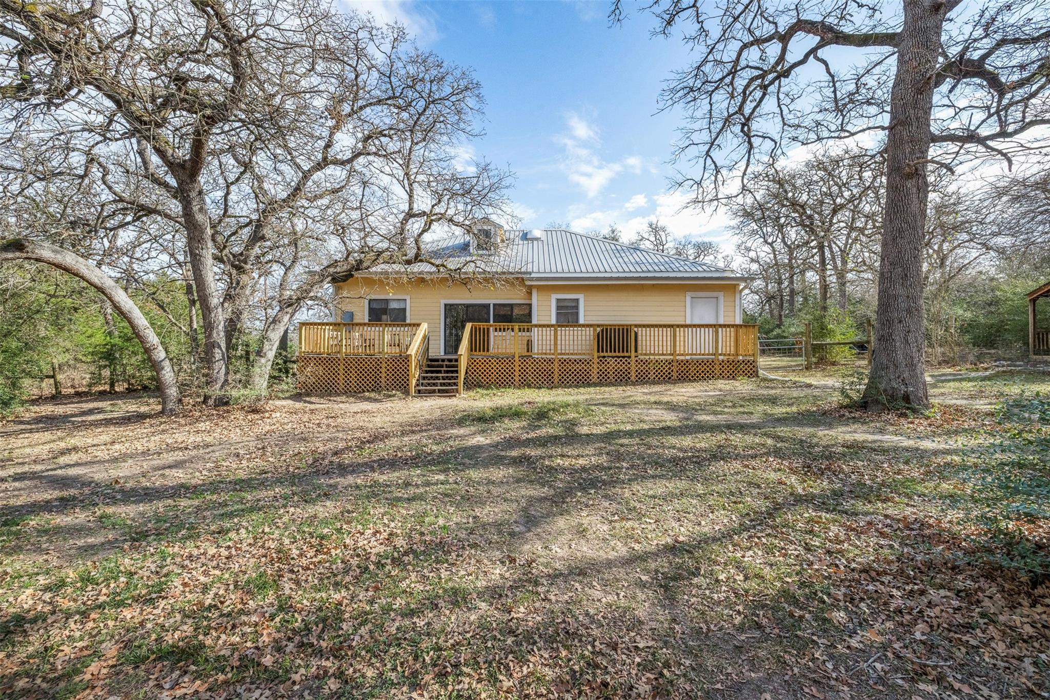1139 Private Road 7009 Rd Property Photo 20