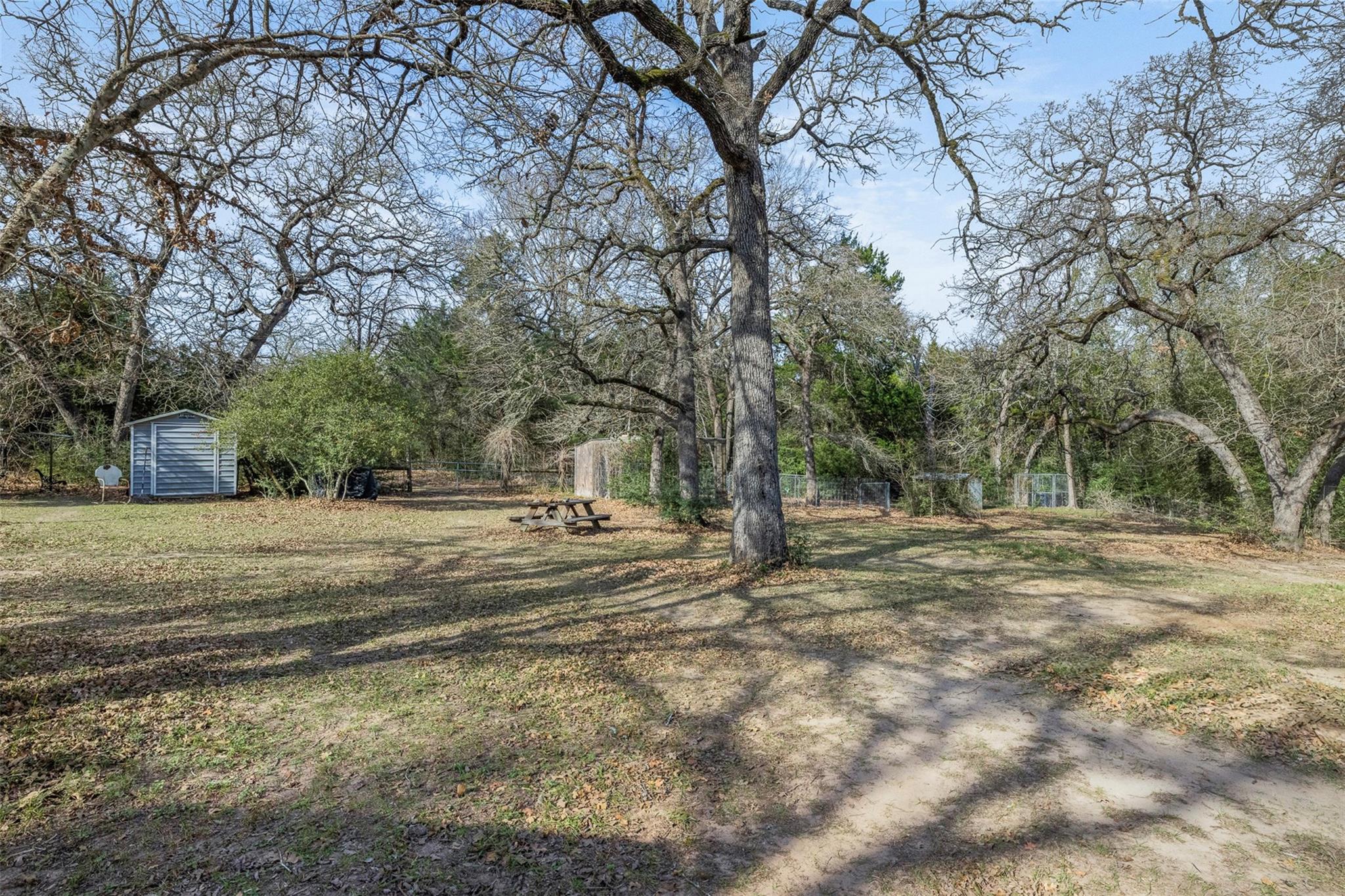 1139 Private Road 7009 Rd Property Photo 23