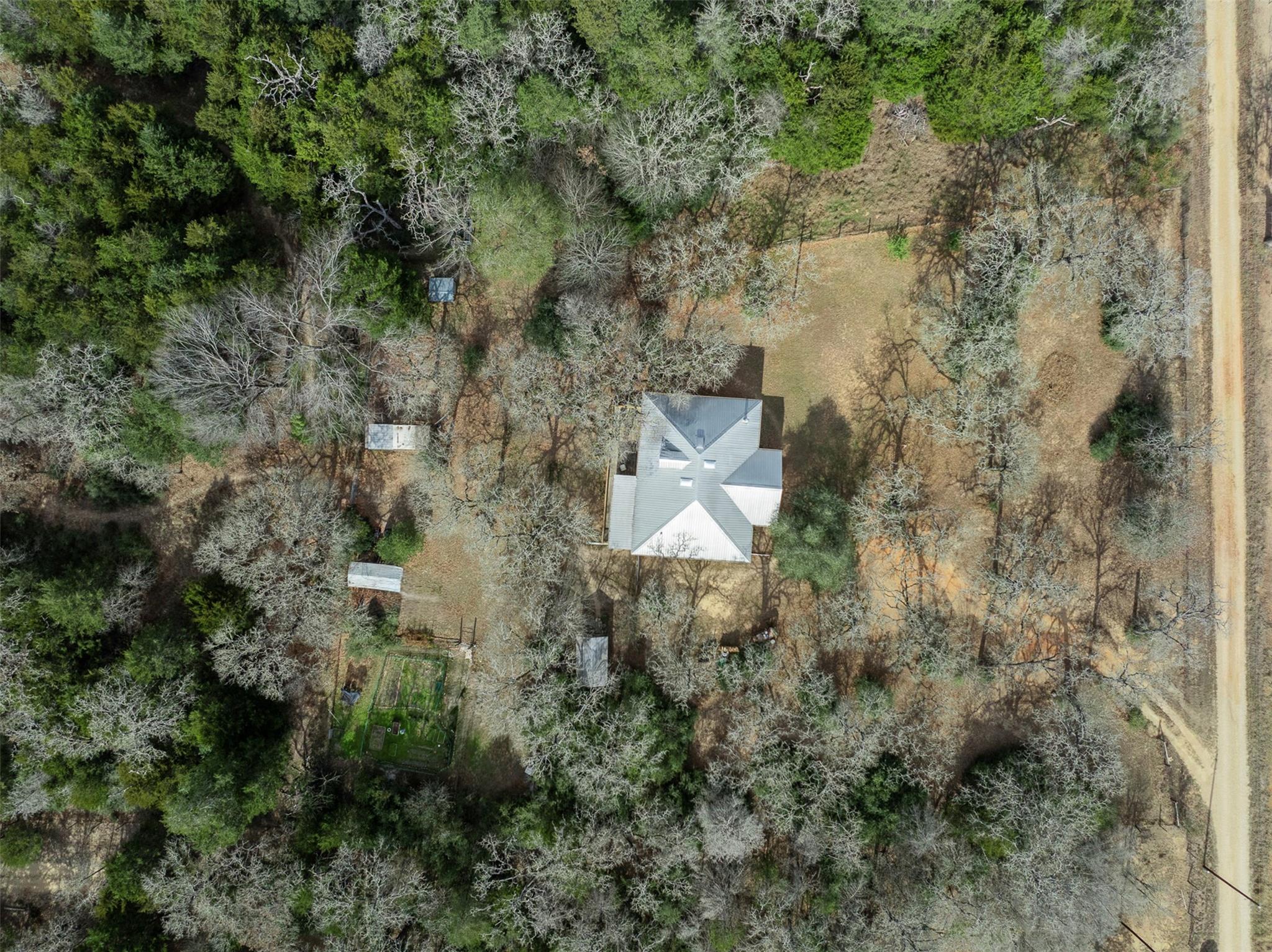 1139 Private Road 7009 Rd Property Photo 27