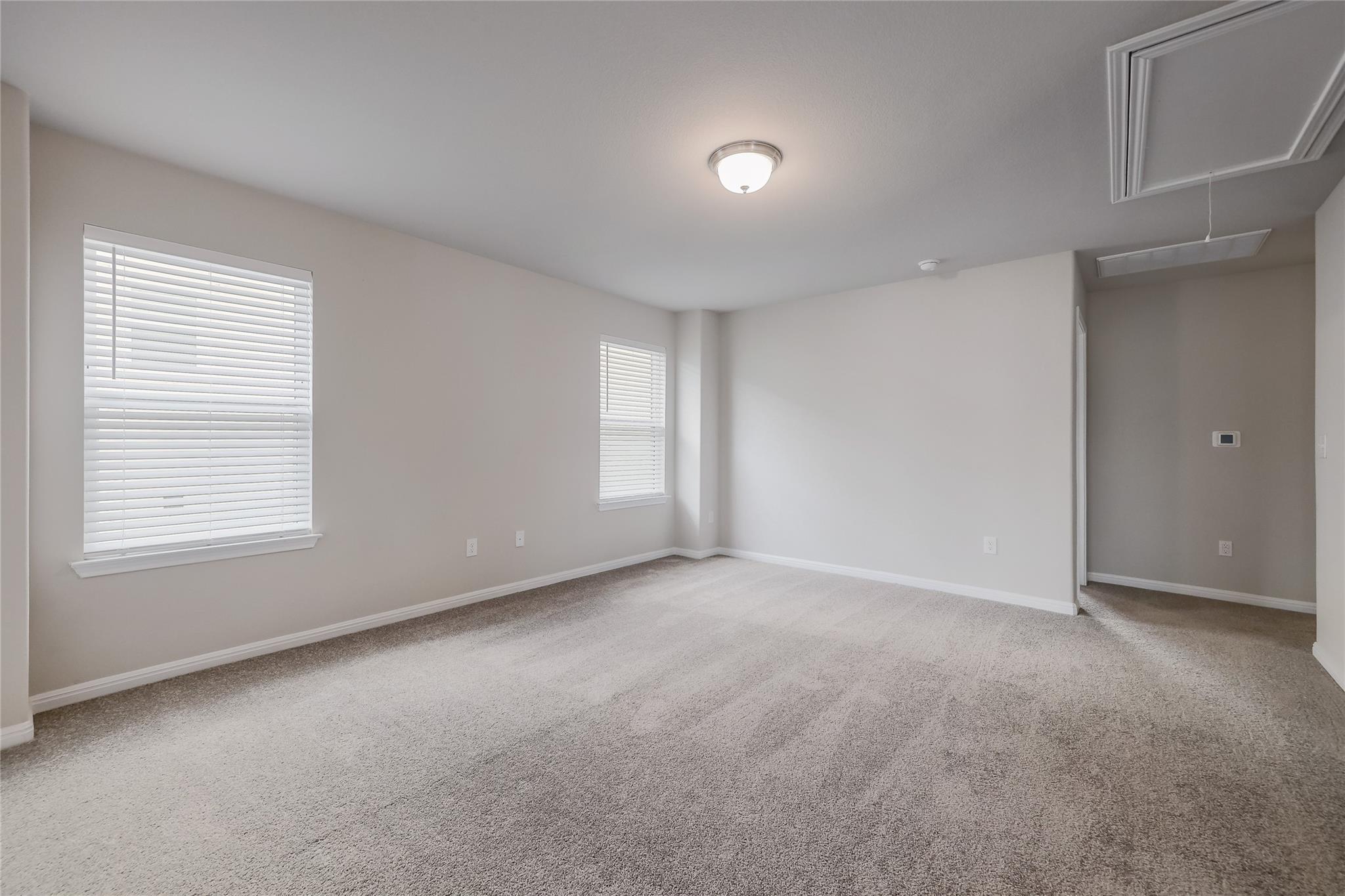 10702 Sentinel Dr Property Photo 17