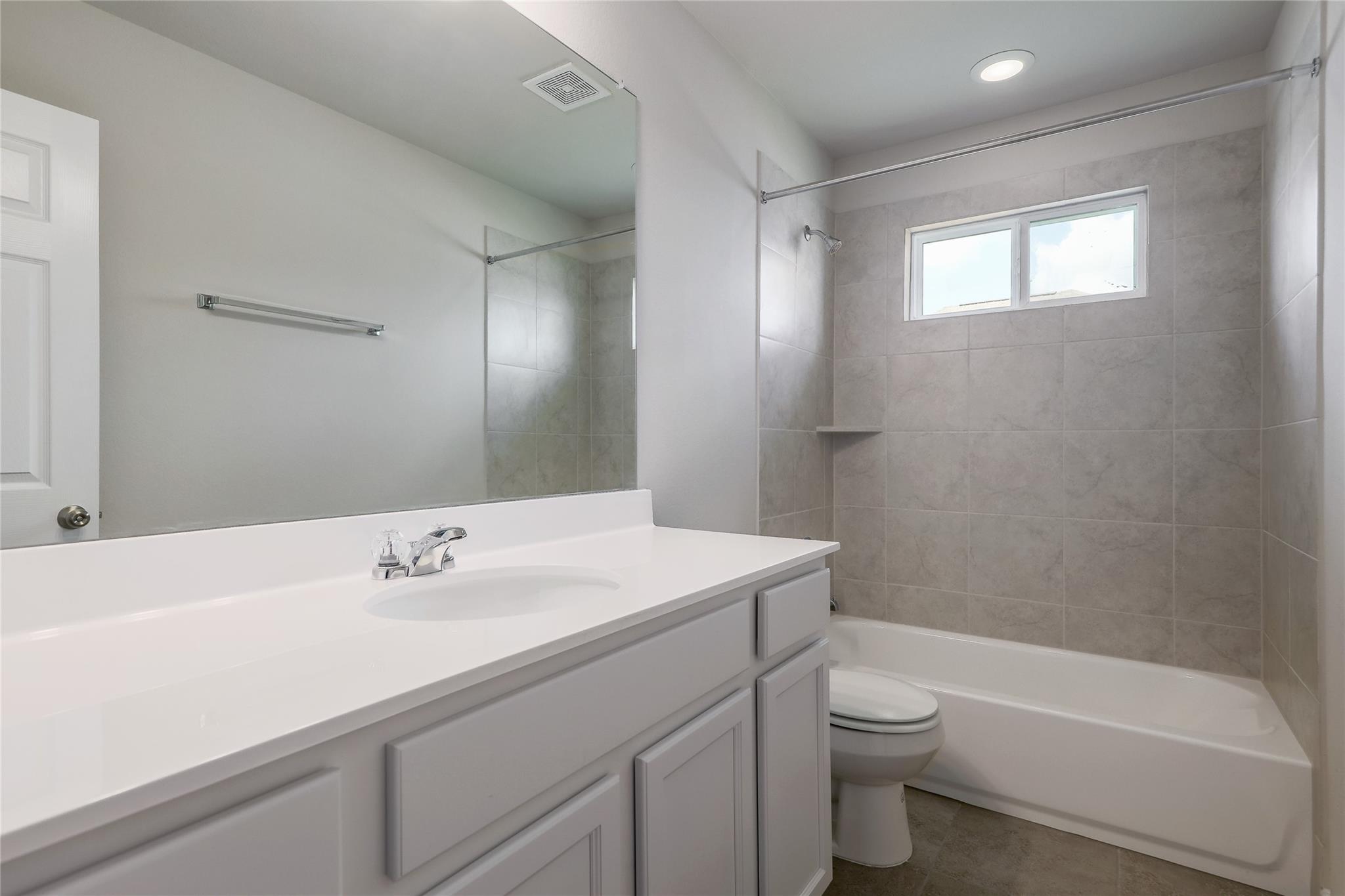 10702 Sentinel Dr Property Photo 24