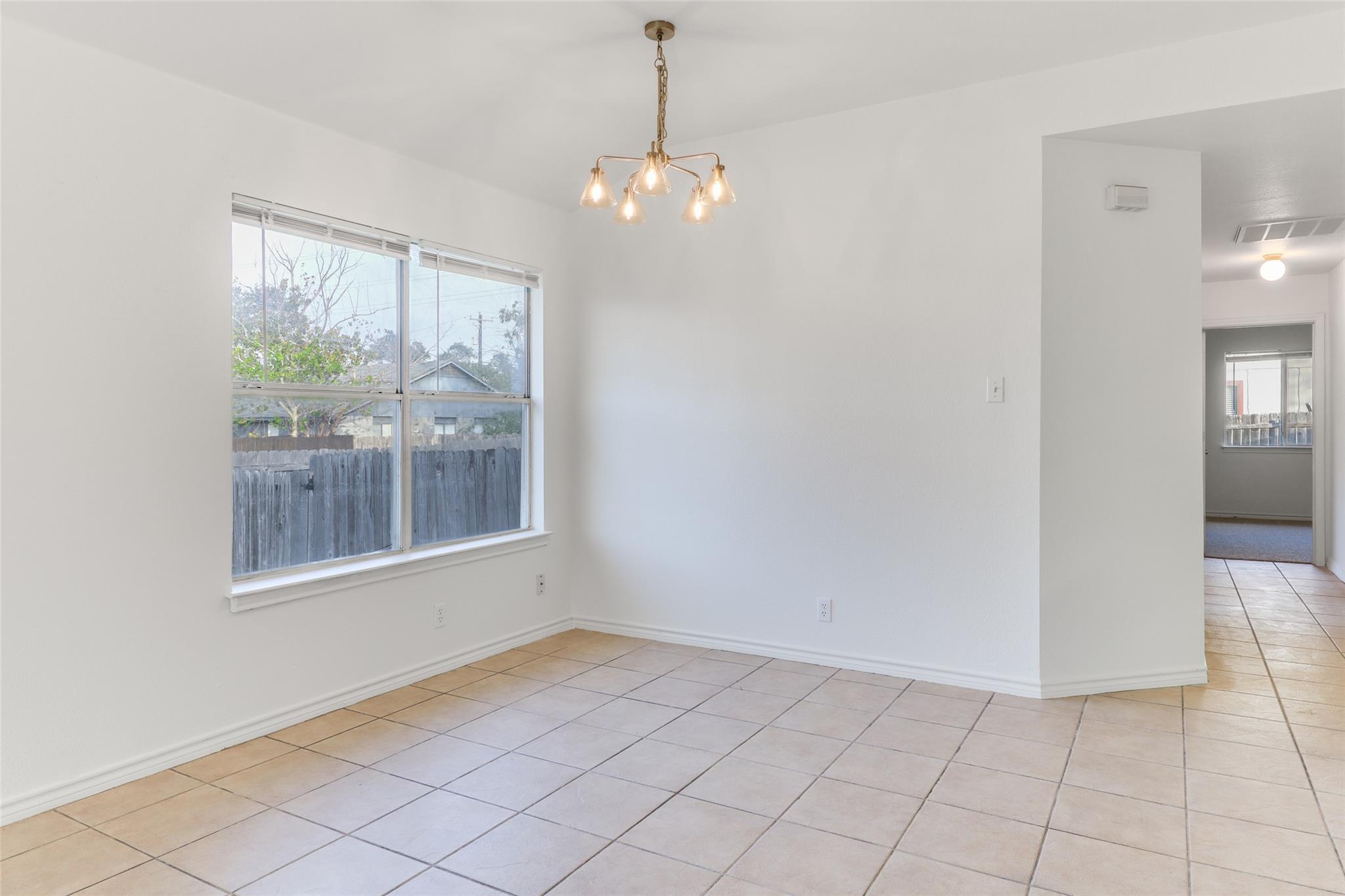 300 Tamara Dr #a Property Photo 5