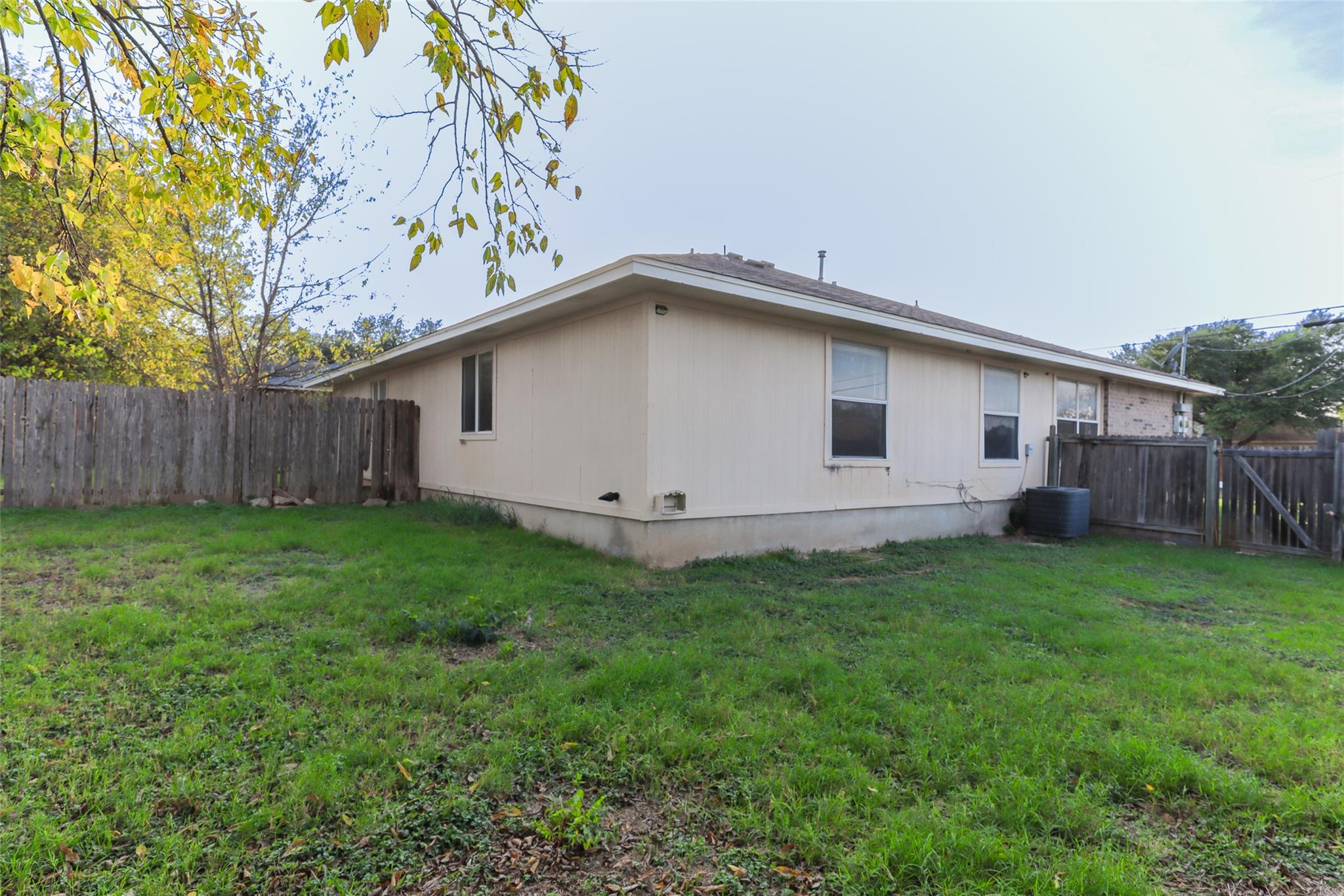 300 Tamara Dr #a Property Photo 12