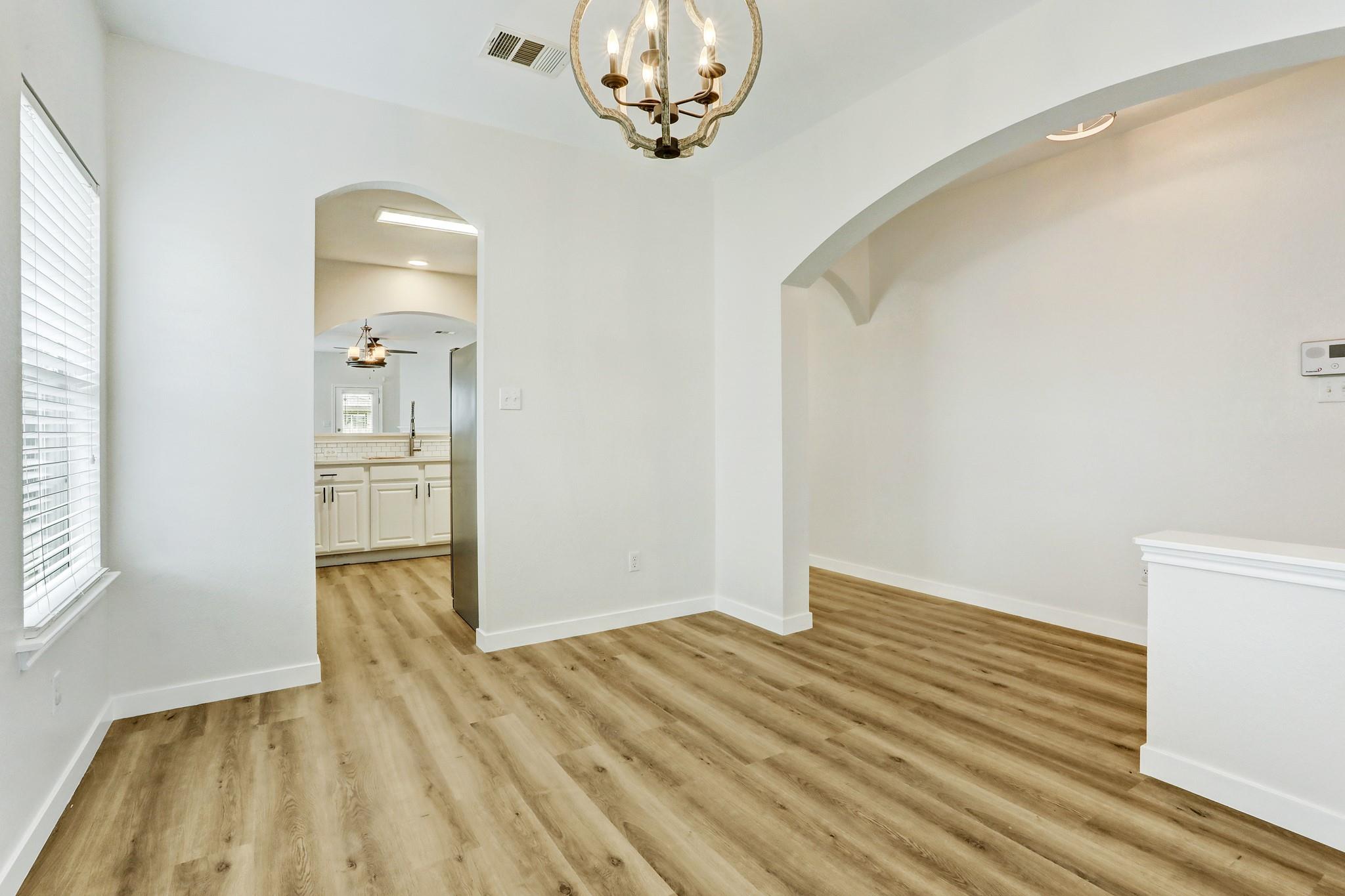 128 Almquist St Property Photo 3