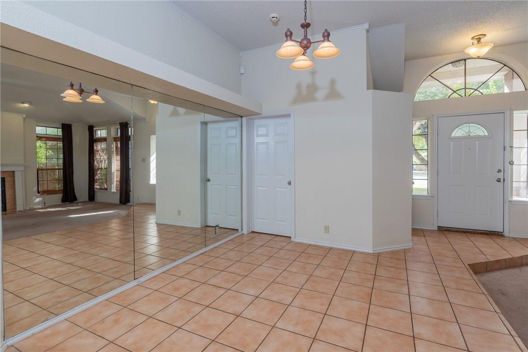 17106 Northavens Cv Property Photo 8