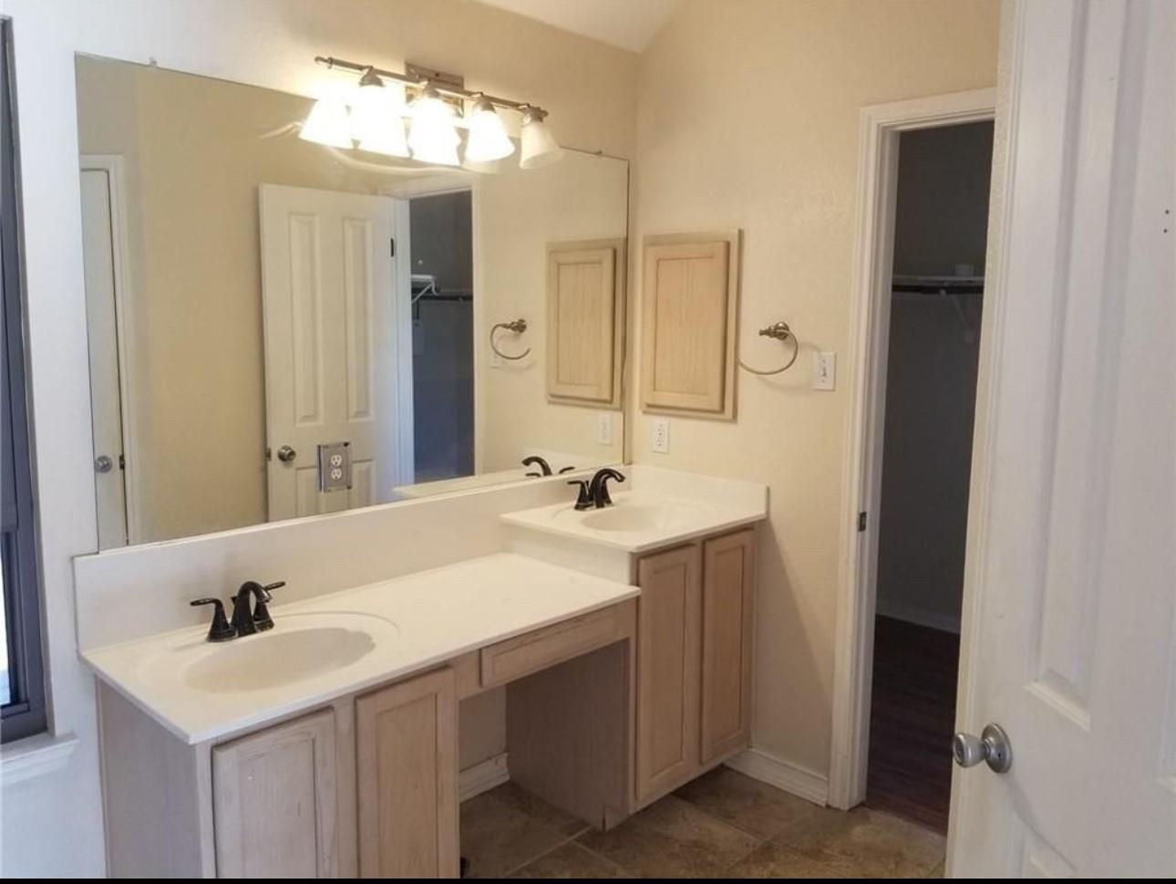 406 Settlers Valley Dr Property Photo 22